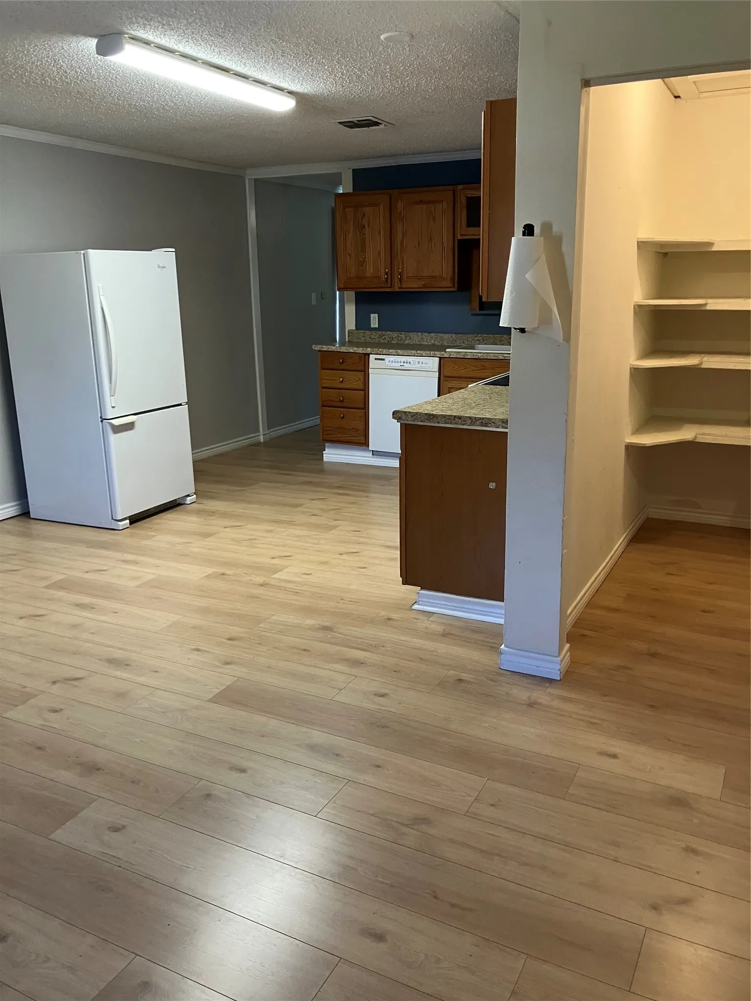 Single Family Residence For Sale in Limestone County , 717 Bluebonnet Street, Mexia, Texas 76667, 3 Bedroom, 2 Bathroom, Garage spaces, 1,892 Sqft, built in 1988, Preowned, mls#20903666, Real Estate Agent in Mexia, Homes For Sale in Limestone county, Homes For Sale in Mexia, Realtor in Mexia Texas, Real Estate Brokerage Independent Realty Texas, Luminita Cordes Realtor