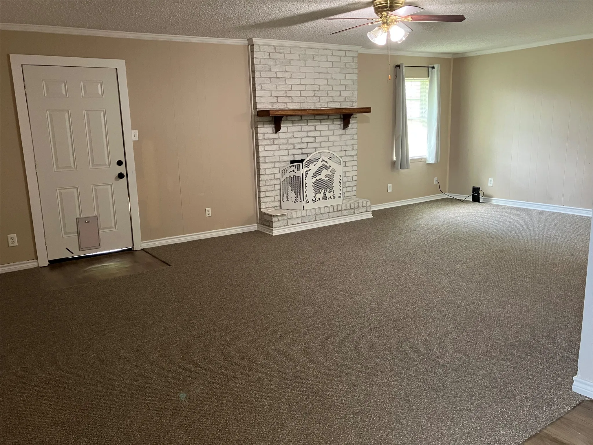 Single Family Residence For Sale in Limestone County , 717 Bluebonnet Street, Mexia, Texas 76667, 3 Bedroom, 2 Bathroom, Garage spaces, 1,892 Sqft, built in 1988, Preowned, mls#20903666, Real Estate Agent in Mexia, Homes For Sale in Limestone county, Homes For Sale in Mexia, Realtor in Mexia Texas, Real Estate Brokerage Independent Realty Texas, Luminita Cordes Realtor