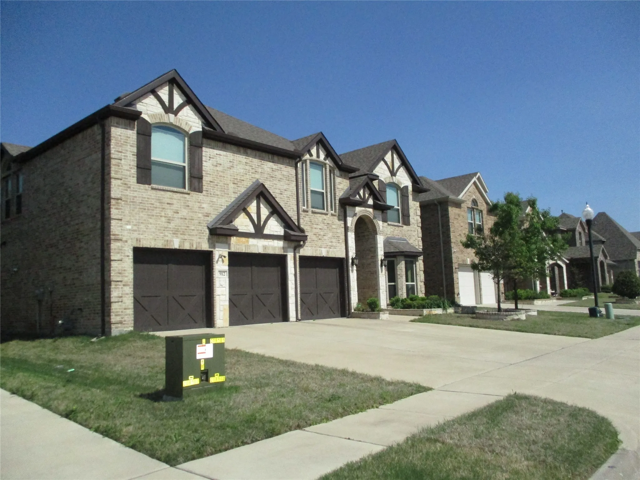 Single Family Residence For Sale in Kaufman County , 912 Egret Lane, Forney, Texas 75126, 5 Bedrooms, 4 Bathrooms, 3 Garage spaces, 4,365 Sqft, built in 2020, Preowned, Price $652,700, mls#20904439, Real Estate Agent in Forney, Homes For Sale in Kaufman county, Homes For Sale in Forney, Realtor in Forney Texas, Real Estate Brokerage Independent Realty Texas, Luminita Cordes Realtor