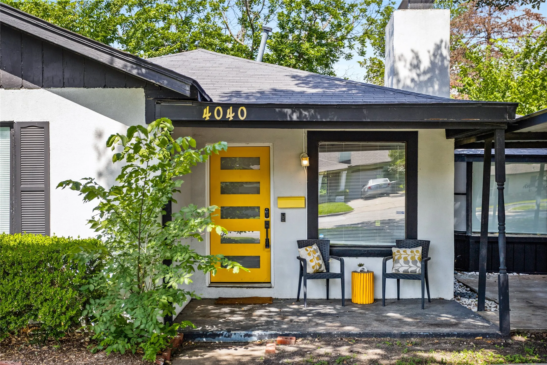 Single Family Residence For Sale in Tarrant County , 4040 Carolyn Road, Fort Worth, Texas 76109, 3 Bedroom, 2 Bathroom, Garage spaces, 1,314 Sqft, built in 1949, mls#20901343, Real Estate Agent in Fort Worth, Homes For Sale in Tarrant county, Homes For Sale in Fort Worth, Realtor in Fort Worth Texas, Real Estate Brokerage Independent Realty Texas, Luminita Cordes Realtor