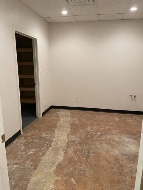 Retail For Rent in Lamar County , 550 N Collegiate Drive, Paris, Texas 75460, 0, 0, Garage spaces, 0 Sqft, built in 2008, Preowned, Price $2,500, mls#20906498, Real Estate Agent in Paris, Homes For Rent in Lamar county, Homes For Rent in Paris, Realtor in Paris Texas, Real Estate Brokerage Independent Realty Texas, Luminita Cordes Realtor