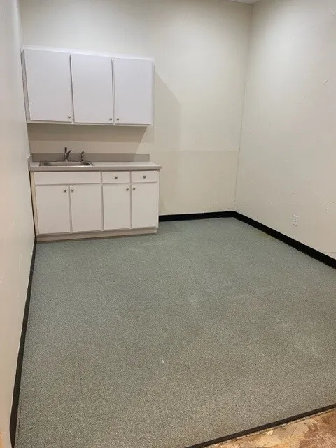Retail For Rent in Lamar County , 550 N Collegiate Drive, Paris, Texas 75460, 0, 0, Garage spaces, 0 Sqft, built in 2008, Preowned, Price $2,500, mls#20906498, Real Estate Agent in Paris, Homes For Rent in Lamar county, Homes For Rent in Paris, Realtor in Paris Texas, Real Estate Brokerage Independent Realty Texas, Luminita Cordes Realtor