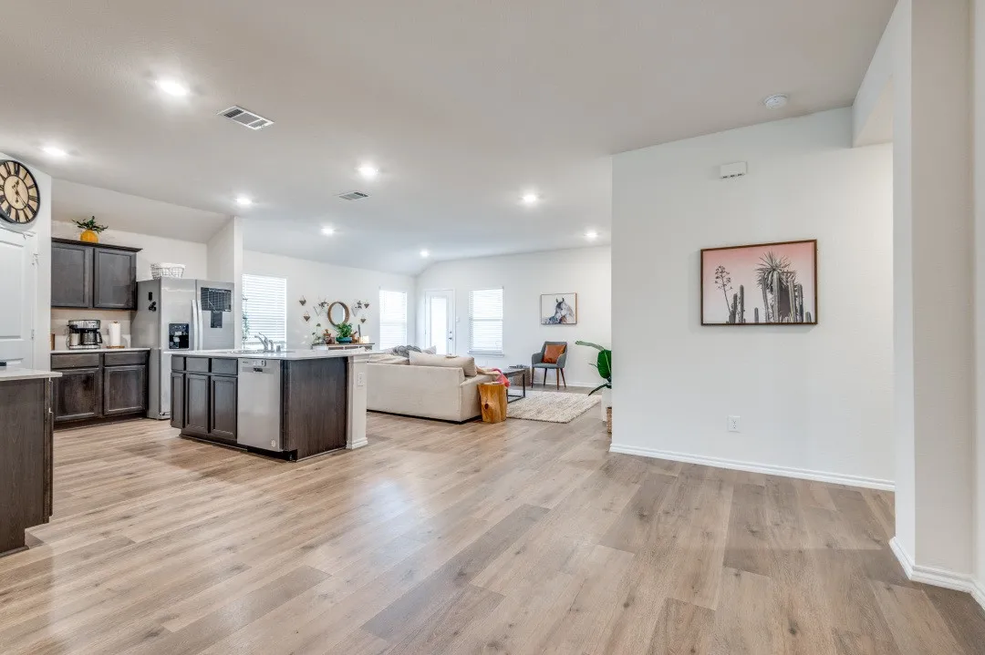 Single Family Residence For Sale in Collin County , 6427 Whitecap Drive, Princeton, Texas 75407, 4 Bedroom, 3 Bathroom, 2 Garage spaces, 2,025 Sqft, built in 2023, Preowned, mls#20902775, Real Estate Agent in Princeton, Homes For Sale in Collin county, Homes For Sale in Princeton, Realtor in Princeton Texas, Real Estate Brokerage Independent Realty Texas, Luminita Cordes Realtor