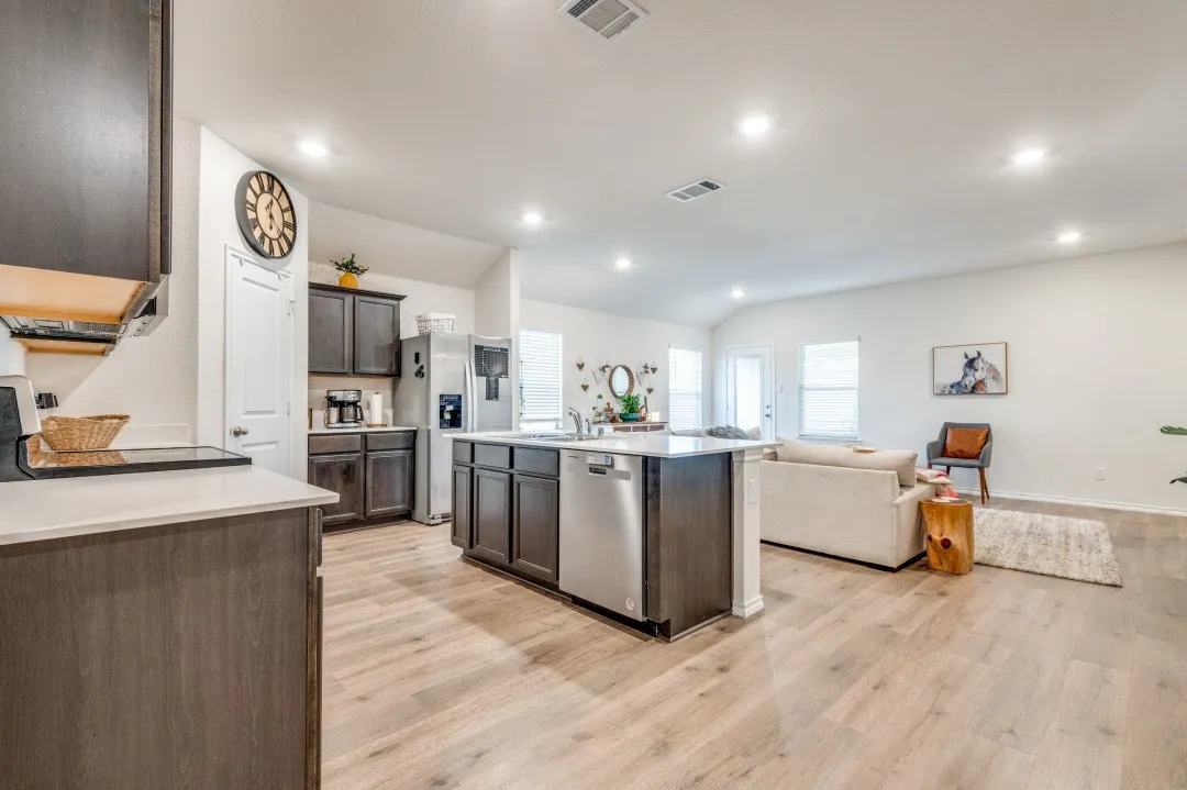 Single Family Residence For Sale in Collin County , 6427 Whitecap Drive, Princeton, Texas 75407, 4 Bedroom, 3 Bathroom, 2 Garage spaces, 2,025 Sqft, built in 2023, Preowned, mls#20902775, Real Estate Agent in Princeton, Homes For Sale in Collin county, Homes For Sale in Princeton, Realtor in Princeton Texas, Real Estate Brokerage Independent Realty Texas, Luminita Cordes Realtor