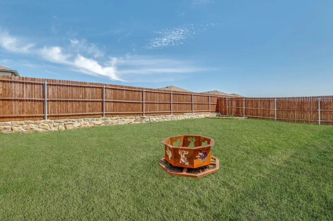 Single Family Residence For Sale in Collin County , 6427 Whitecap Drive, Princeton, Texas 75407, 4 Bedroom, 3 Bathroom, 2 Garage spaces, 2,025 Sqft, built in 2023, Preowned, mls#20902775, Real Estate Agent in Princeton, Homes For Sale in Collin county, Homes For Sale in Princeton, Realtor in Princeton Texas, Real Estate Brokerage Independent Realty Texas, Luminita Cordes Realtor