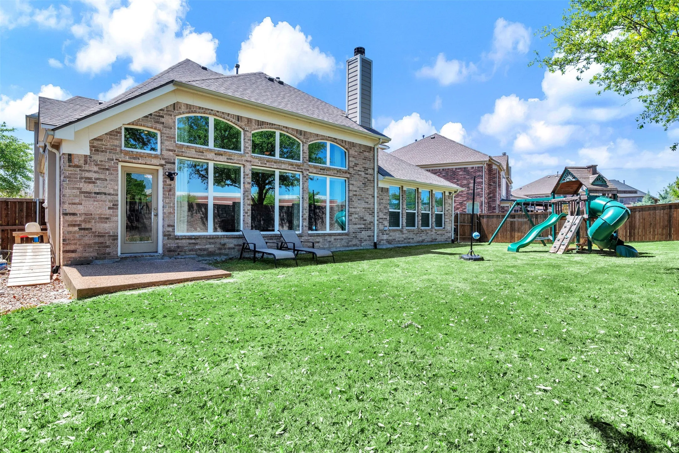 Single Family Residence For Sale in Collin County , 7808 Dawson Creek Drive, Mc Kinney, Texas 75071, 6 Bedroom, 5 Bathroom, 2 Garage spaces, 3,919 Sqft, built in 2012, Preowned, mls#20897411, Real Estate Agent in Mc Kinney, Homes For Sale in Collin county, Homes For Sale in Mc Kinney, Realtor in Mc Kinney Texas, Real Estate Brokerage Independent Realty Texas, Luminita Cordes Realtor
