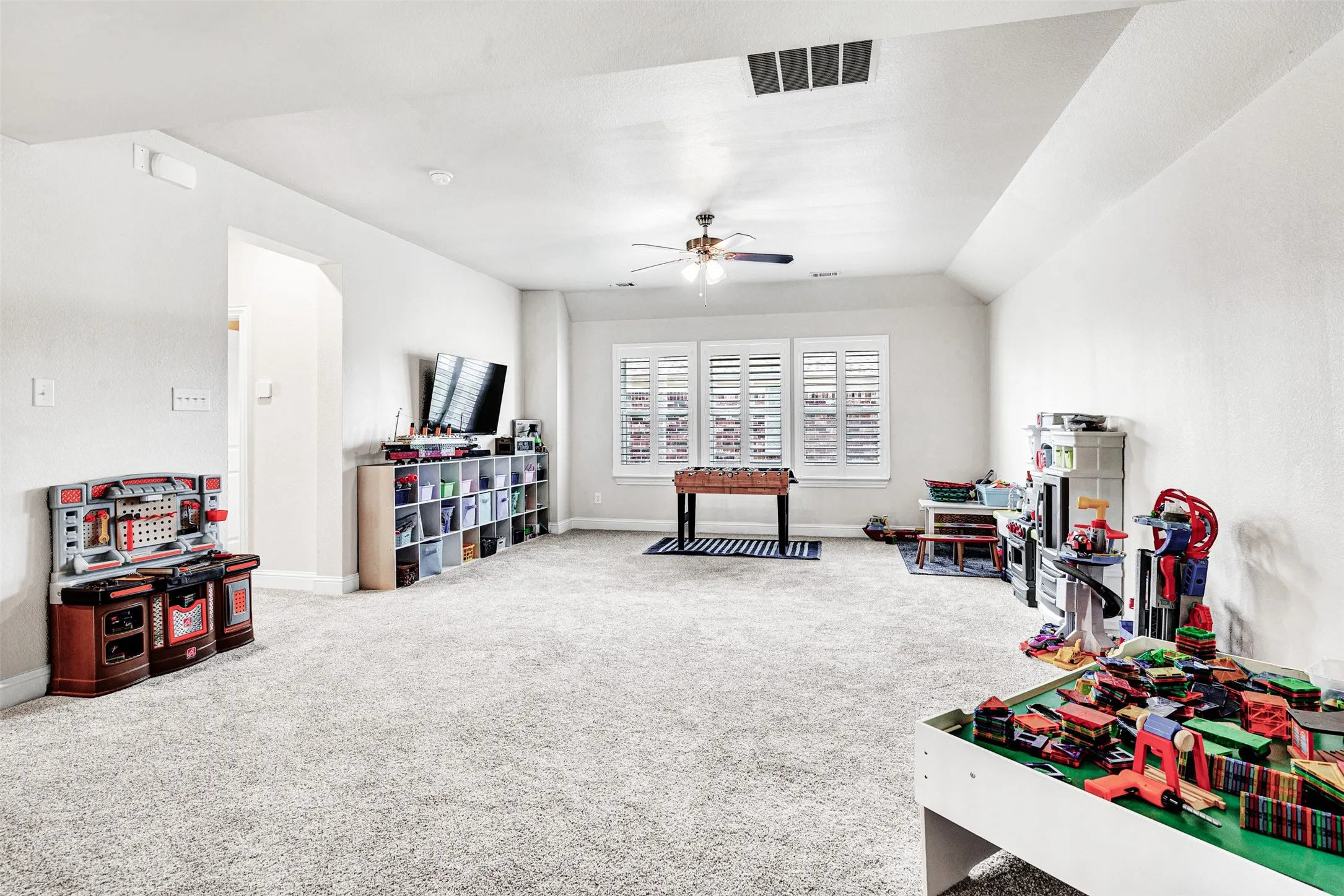 Single Family Residence For Sale in Collin County , 7808 Dawson Creek Drive, Mc Kinney, Texas 75071, 6 Bedroom, 5 Bathroom, 2 Garage spaces, 3,919 Sqft, built in 2012, Preowned, mls#20897411, Real Estate Agent in Mc Kinney, Homes For Sale in Collin county, Homes For Sale in Mc Kinney, Realtor in Mc Kinney Texas, Real Estate Brokerage Independent Realty Texas, Luminita Cordes Realtor