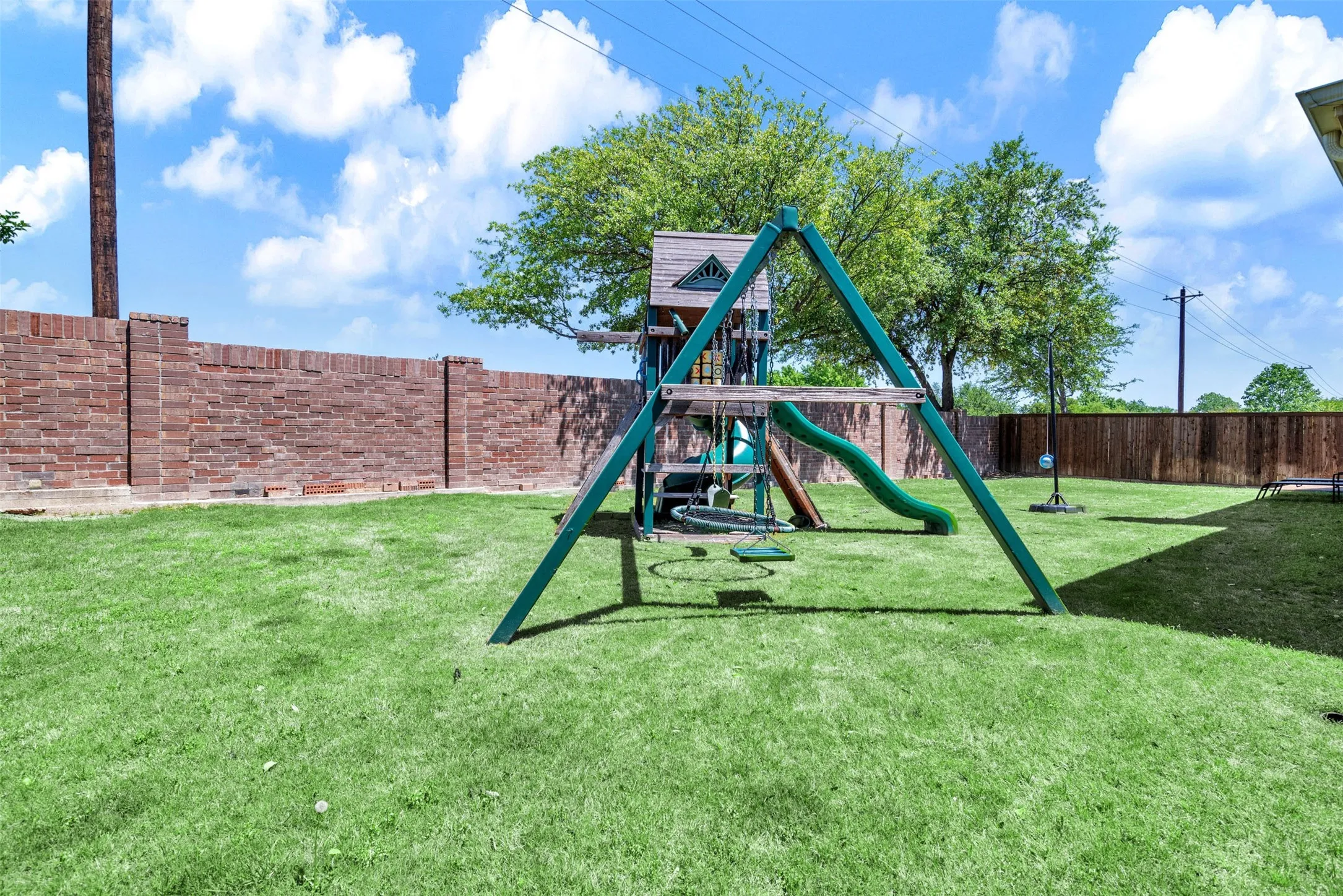 Single Family Residence For Sale in Collin County , 7808 Dawson Creek Drive, Mc Kinney, Texas 75071, 6 Bedroom, 5 Bathroom, 2 Garage spaces, 3,919 Sqft, built in 2012, Preowned, mls#20897411, Real Estate Agent in Mc Kinney, Homes For Sale in Collin county, Homes For Sale in Mc Kinney, Realtor in Mc Kinney Texas, Real Estate Brokerage Independent Realty Texas, Luminita Cordes Realtor