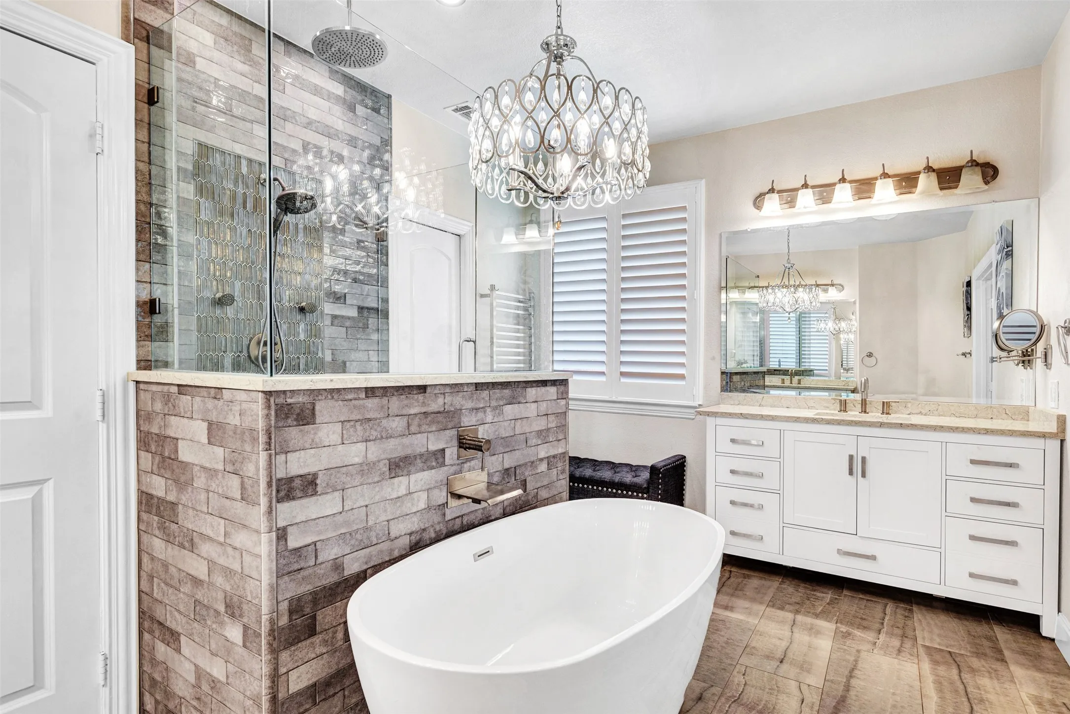 Single Family Residence For Sale in Collin County , 7808 Dawson Creek Drive, Mc Kinney, Texas 75071, 6 Bedroom, 5 Bathroom, 2 Garage spaces, 3,919 Sqft, built in 2012, Preowned, mls#20897411, Real Estate Agent in Mc Kinney, Homes For Sale in Collin county, Homes For Sale in Mc Kinney, Realtor in Mc Kinney Texas, Real Estate Brokerage Independent Realty Texas, Luminita Cordes Realtor