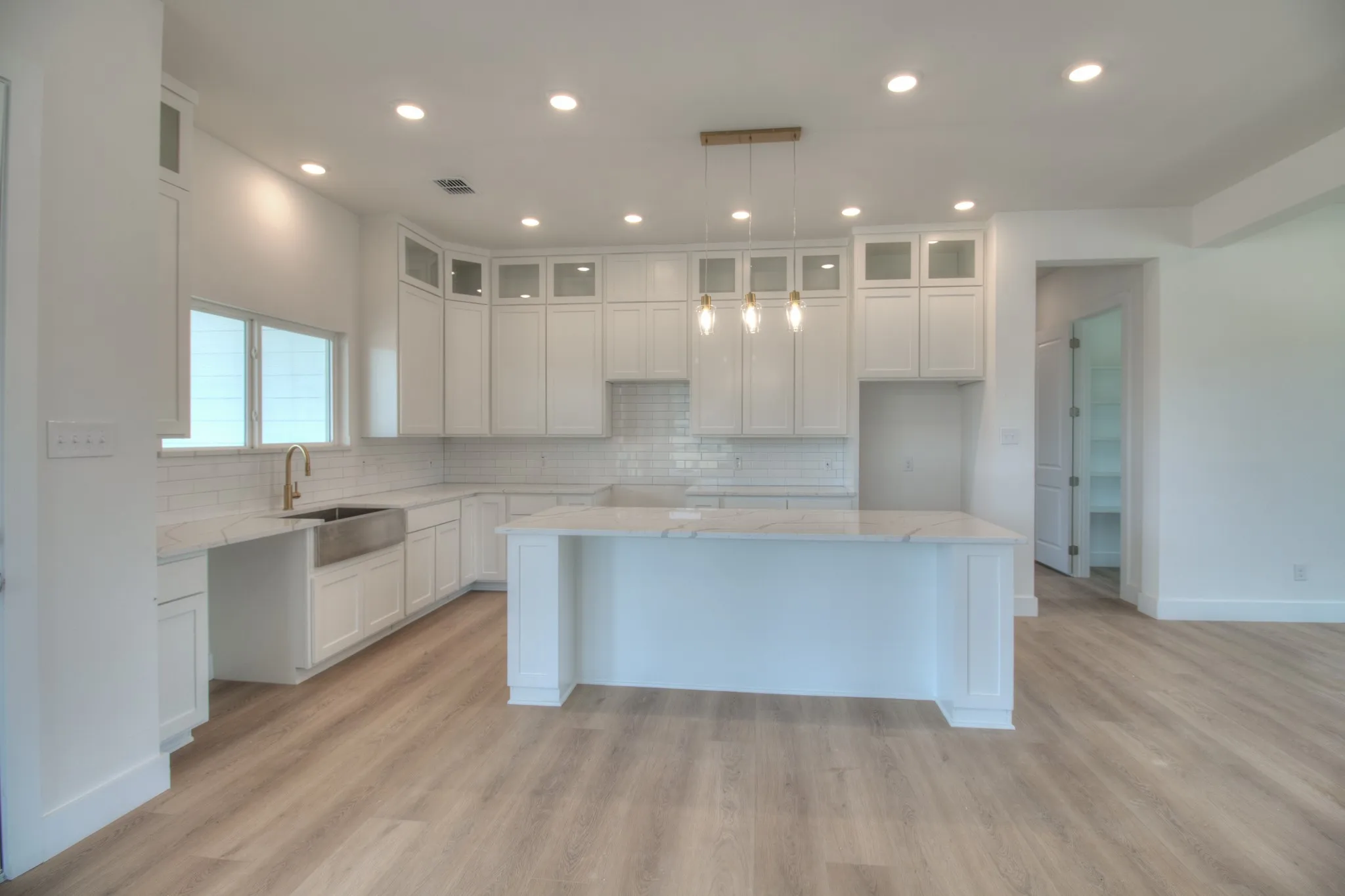 Single Family Residence For Sale in Montague County , 117 Mustang Springs Circle, Sunset, Texas 76270, 4 Bedroom, 3 Bathroom, 2 Garage spaces, 3,043 Sqft, built in 2024, New Construction - Incomplete, mls#20902168, Real Estate Agent in Sunset, Homes For Sale in Montague county, Homes For Sale in Sunset, Realtor in Sunset Texas, Real Estate Brokerage Independent Realty Texas, Luminita Cordes Realtor