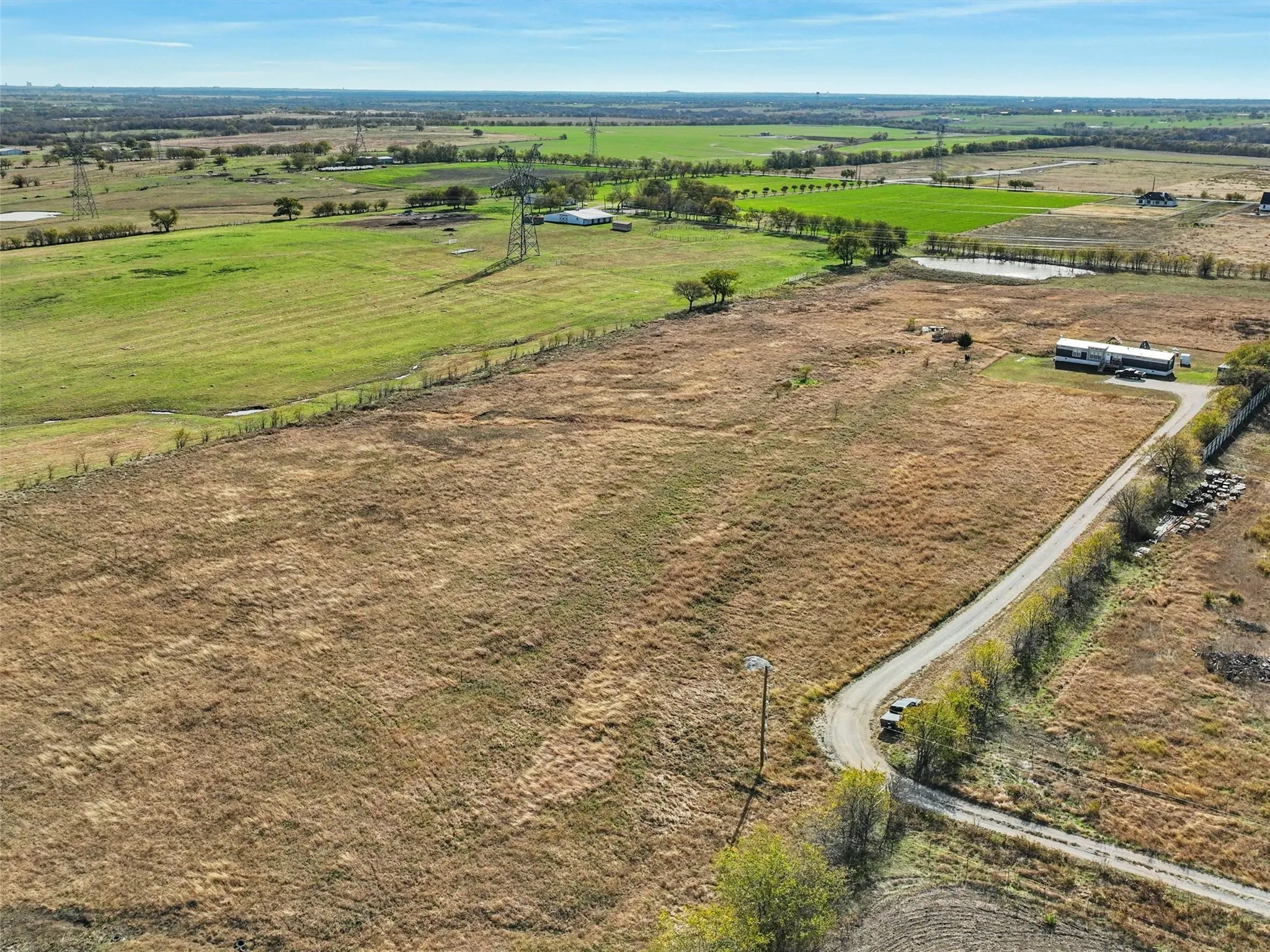 Mobile Home For Sale in Denton County , 16384 FM 1173, Krum, Texas 76249, 3 Bedroom, 2 Bathroom, Garage spaces, 1,140 Sqft, built in 2021, Preowned, mls#20905038, Real Estate Agent in Krum, Homes For Sale in Denton county, Homes For Sale in Krum, Realtor in Krum Texas, Real Estate Brokerage Independent Realty Texas, Luminita Cordes Realtor