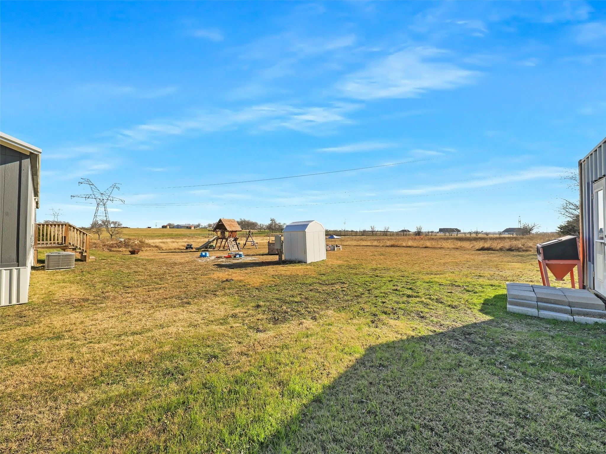 Mobile Home For Sale in Denton County , 16384 FM 1173, Krum, Texas 76249, 3 Bedroom, 2 Bathroom, Garage spaces, 1,140 Sqft, built in 2021, Preowned, mls#20905038, Real Estate Agent in Krum, Homes For Sale in Denton county, Homes For Sale in Krum, Realtor in Krum Texas, Real Estate Brokerage Independent Realty Texas, Luminita Cordes Realtor