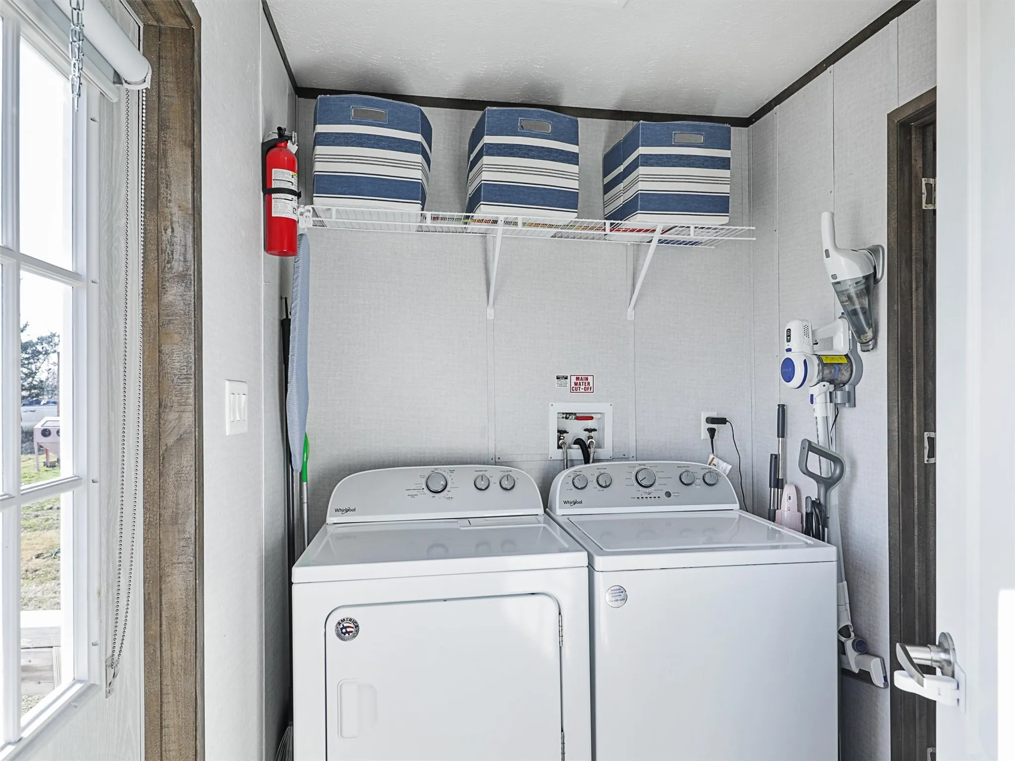 Mobile Home For Sale in Denton County , 16384 FM 1173, Krum, Texas 76249, 3 Bedroom, 2 Bathroom, Garage spaces, 1,140 Sqft, built in 2021, Preowned, mls#20905038, Real Estate Agent in Krum, Homes For Sale in Denton county, Homes For Sale in Krum, Realtor in Krum Texas, Real Estate Brokerage Independent Realty Texas, Luminita Cordes Realtor