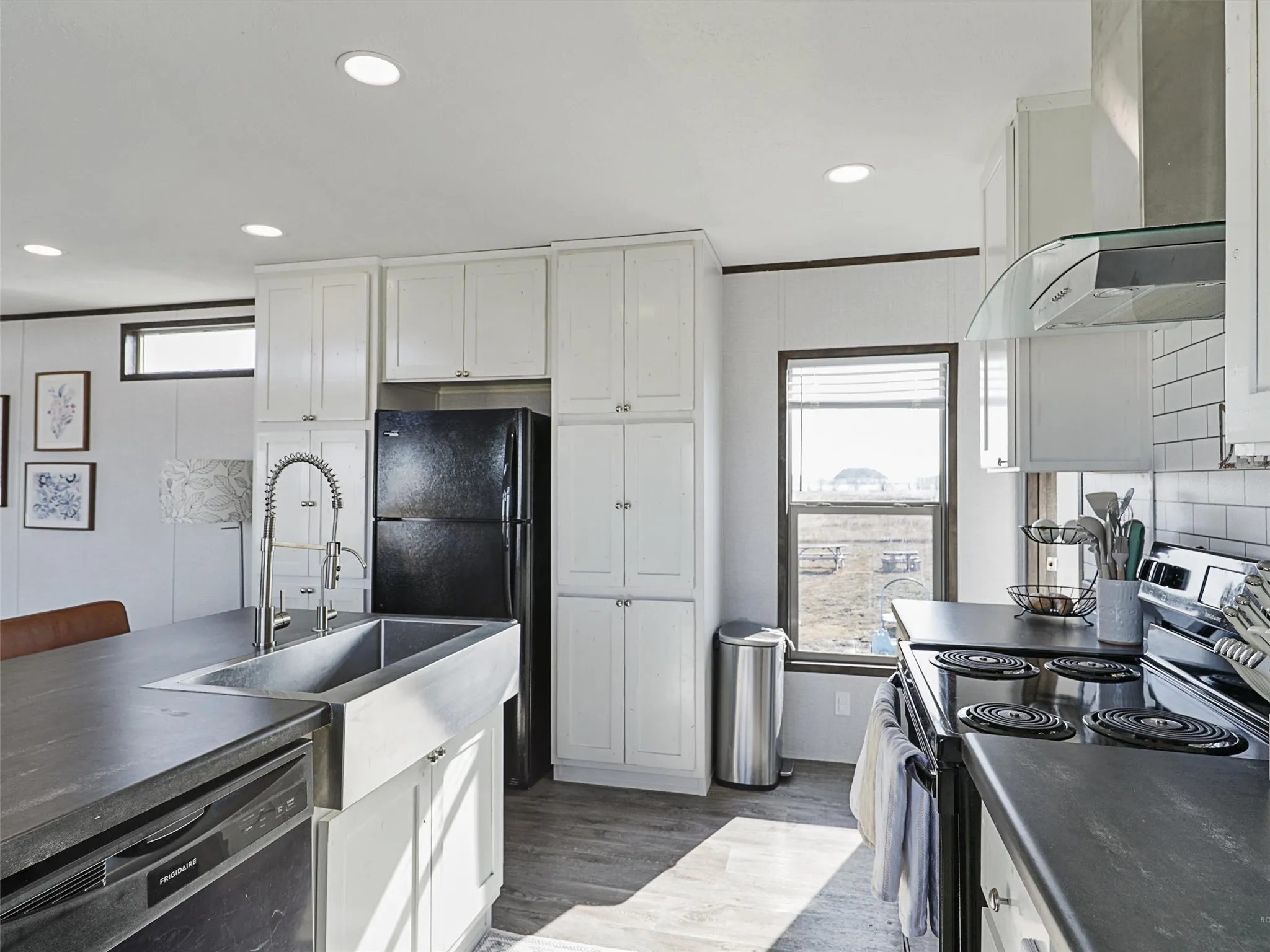 Mobile Home For Sale in Denton County , 16384 FM 1173, Krum, Texas 76249, 3 Bedroom, 2 Bathroom, Garage spaces, 1,140 Sqft, built in 2021, Preowned, mls#20905038, Real Estate Agent in Krum, Homes For Sale in Denton county, Homes For Sale in Krum, Realtor in Krum Texas, Real Estate Brokerage Independent Realty Texas, Luminita Cordes Realtor