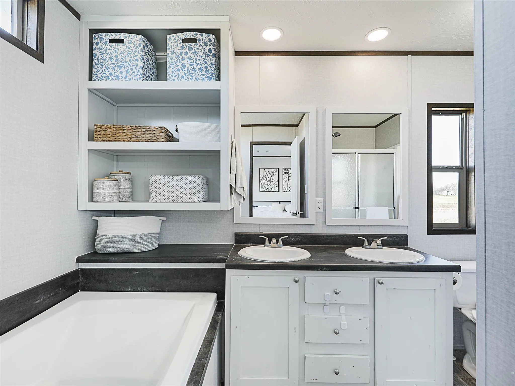 Mobile Home For Sale in Denton County , 16384 FM 1173, Krum, Texas 76249, 3 Bedroom, 2 Bathroom, Garage spaces, 1,140 Sqft, built in 2021, Preowned, mls#20905038, Real Estate Agent in Krum, Homes For Sale in Denton county, Homes For Sale in Krum, Realtor in Krum Texas, Real Estate Brokerage Independent Realty Texas, Luminita Cordes Realtor