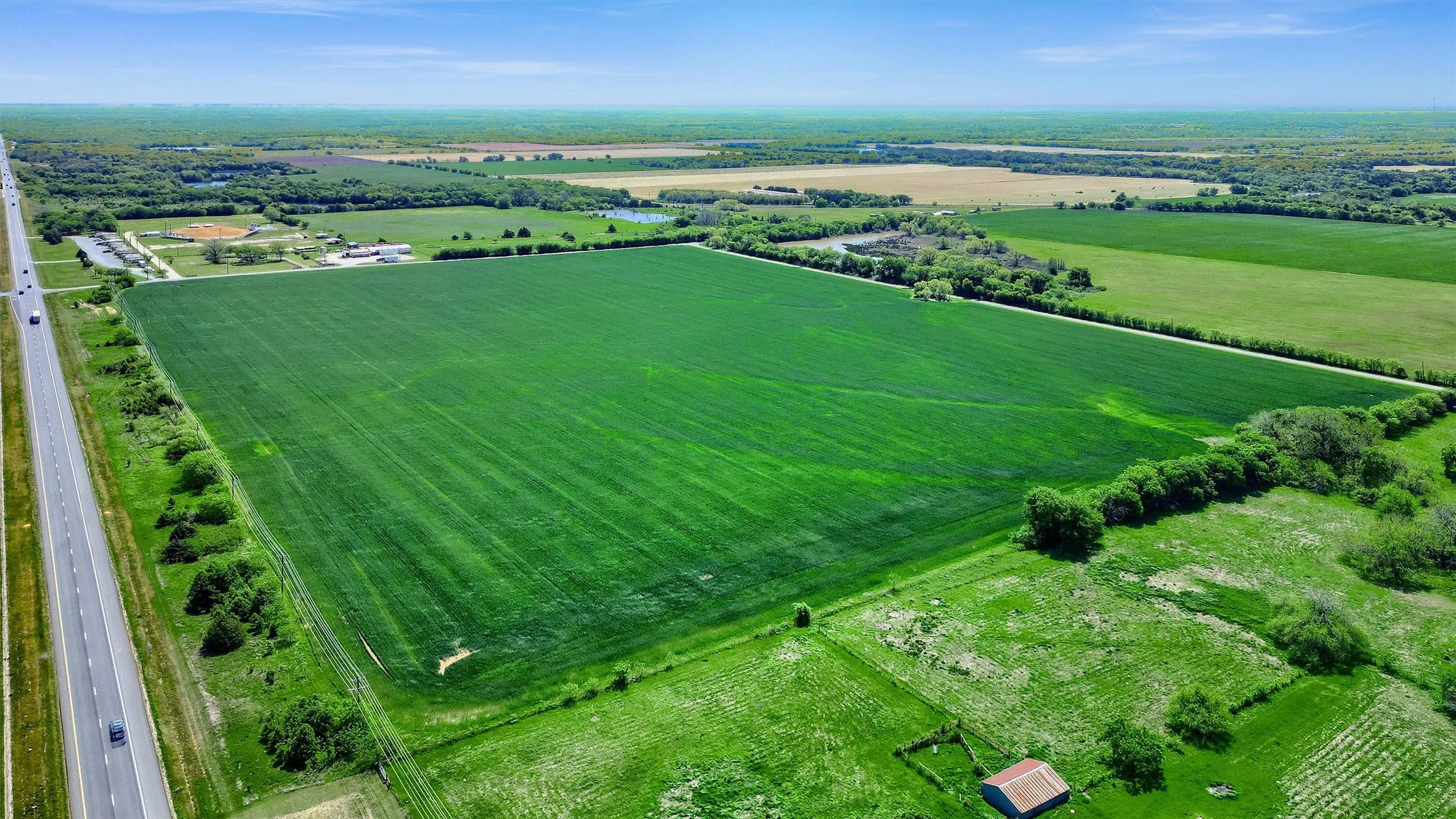 Aerial view featuring a rural view
