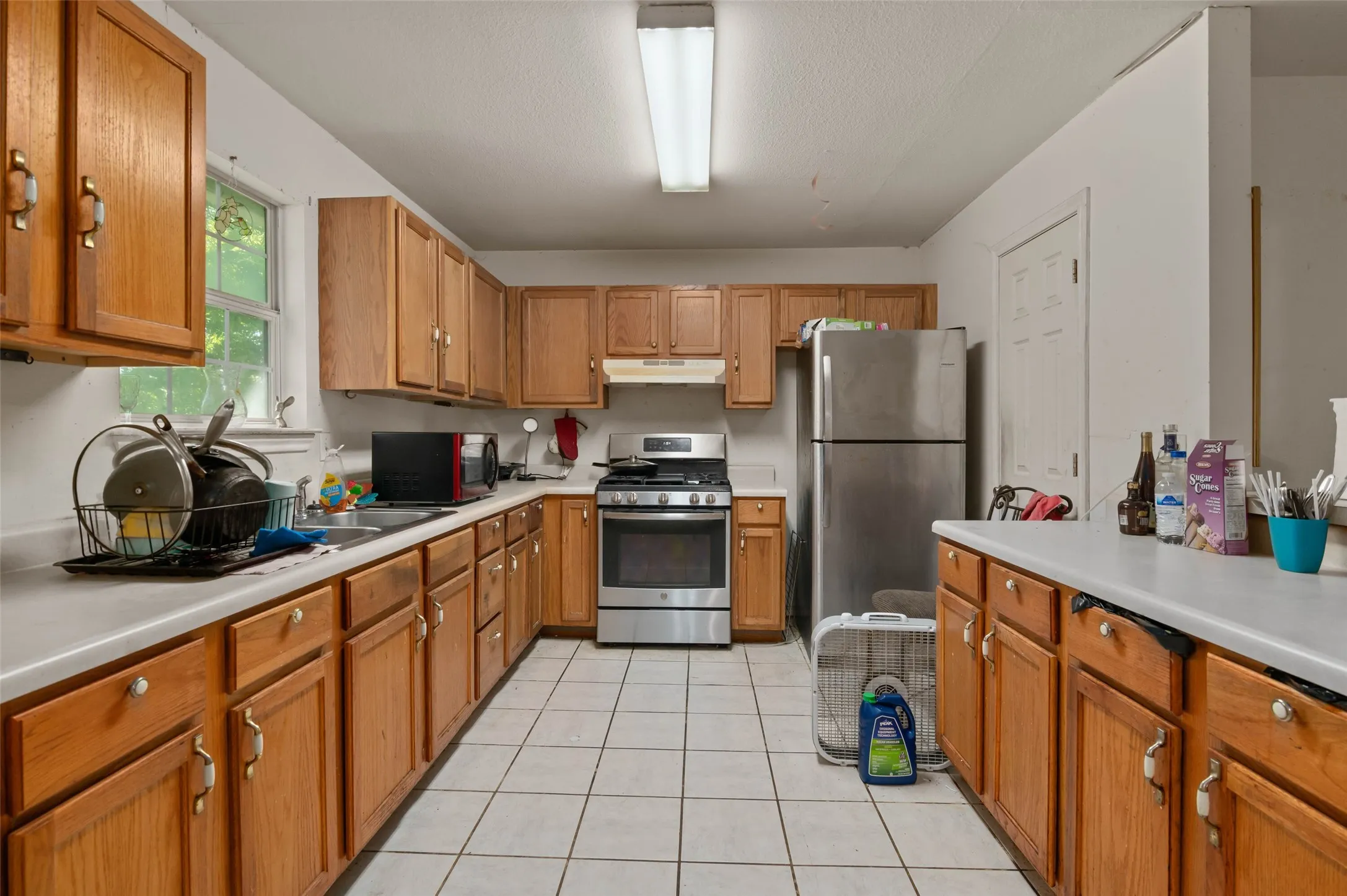 Single Family Residence For Sale in Dallas County , 5344 Larimore Lane, Dallas, Texas 75236, 3 Bedroom, 2 Bathroom, Garage spaces, 1,160 Sqft, built in 2004, Preowned, mls#20909981, Real Estate Agent in Dallas, Homes For Sale in Dallas county, Homes For Sale in Dallas, Realtor in Dallas Texas, Real Estate Brokerage Independent Realty Texas, Luminita Cordes Realtor