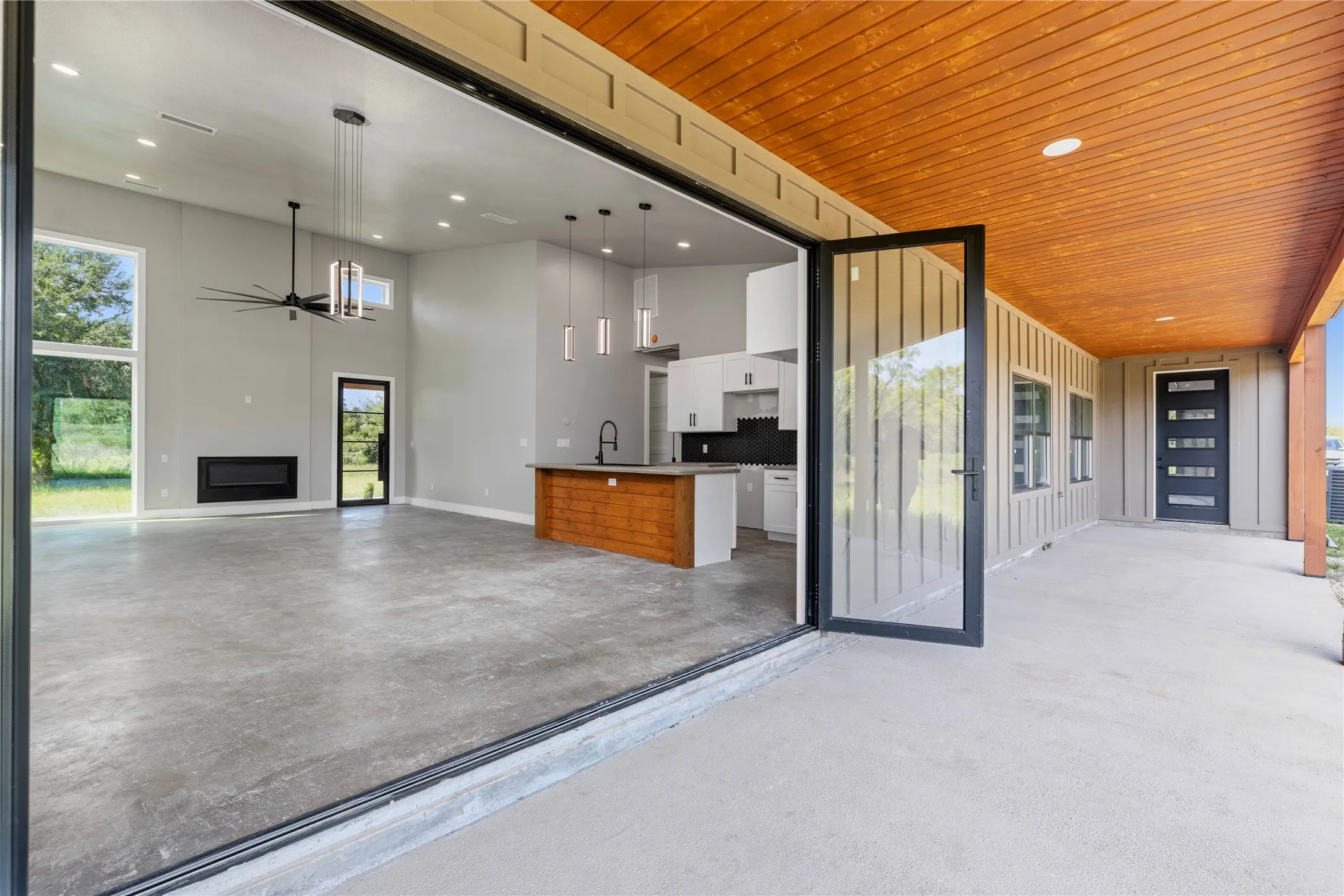Single Family Residence For Sale in Brown County , 251 Morning Dove Lane, Early, Texas 76802, 3 Bedroom, 3 Bathroom, 4 Garage spaces, 3,386 Sqft, built in 2025, mls#20910147, Real Estate Agent in Early, Homes For Sale in Brown county, Homes For Sale in Early, Realtor in Early Texas, Real Estate Brokerage Independent Realty Texas, Luminita Cordes Realtor