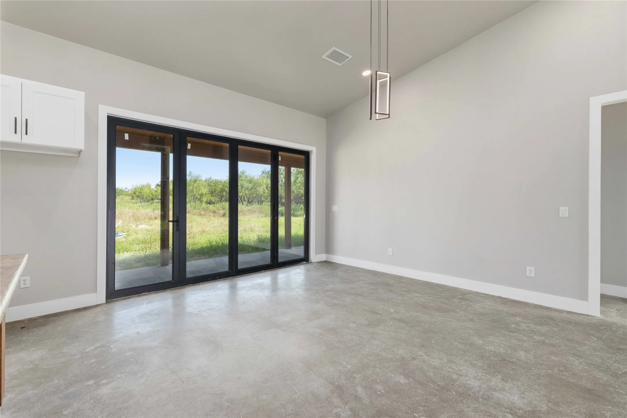 Single Family Residence For Sale in Brown County , 251 Morning Dove Lane, Early, Texas 76802, 3 Bedroom, 3 Bathroom, 4 Garage spaces, 3,386 Sqft, built in 2025, mls#20910147, Real Estate Agent in Early, Homes For Sale in Brown county, Homes For Sale in Early, Realtor in Early Texas, Real Estate Brokerage Independent Realty Texas, Luminita Cordes Realtor