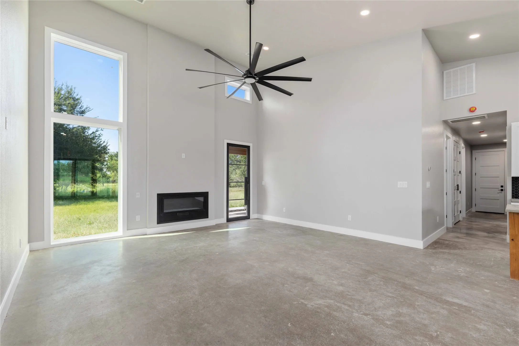 Single Family Residence For Sale in Brown County , 251 Morning Dove Lane, Early, Texas 76802, 3 Bedroom, 3 Bathroom, 4 Garage spaces, 3,386 Sqft, built in 2025, mls#20910147, Real Estate Agent in Early, Homes For Sale in Brown county, Homes For Sale in Early, Realtor in Early Texas, Real Estate Brokerage Independent Realty Texas, Luminita Cordes Realtor