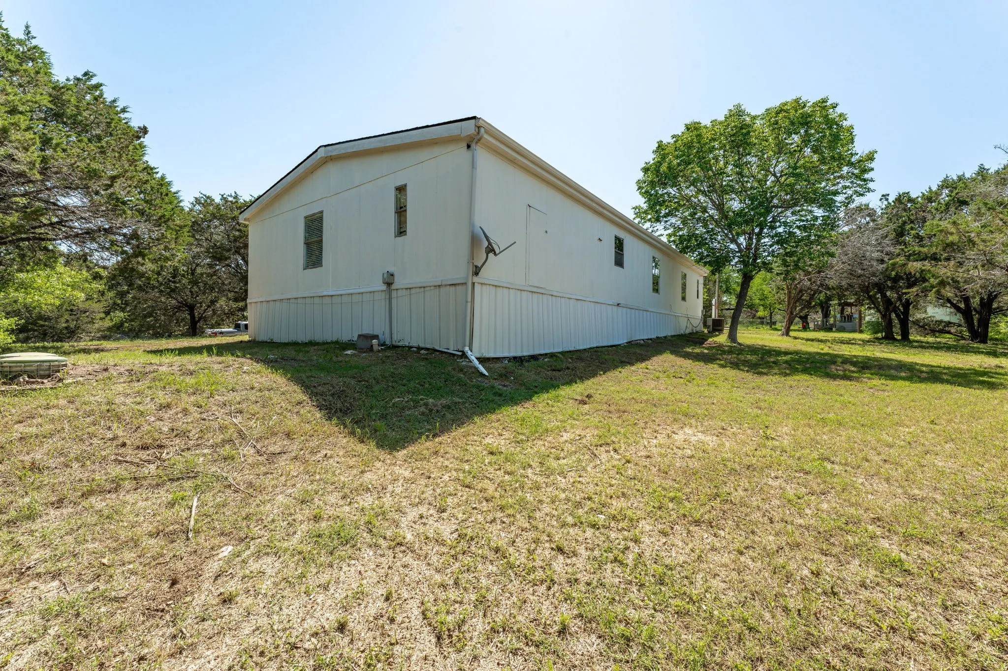 Mobile Home For Sale in Hood County , 4810 Orange Blossom Street, Granbury, Texas 76048, 4 Bedroom, 3 Bathroom, Garage spaces, 1,920 Sqft, built in 2007, mls#20912354, Real Estate Agent in Granbury, Homes For Sale in Hood county, Homes For Sale in Granbury, Realtor in Granbury Texas, Real Estate Brokerage Independent Realty Texas, Luminita Cordes Realtor