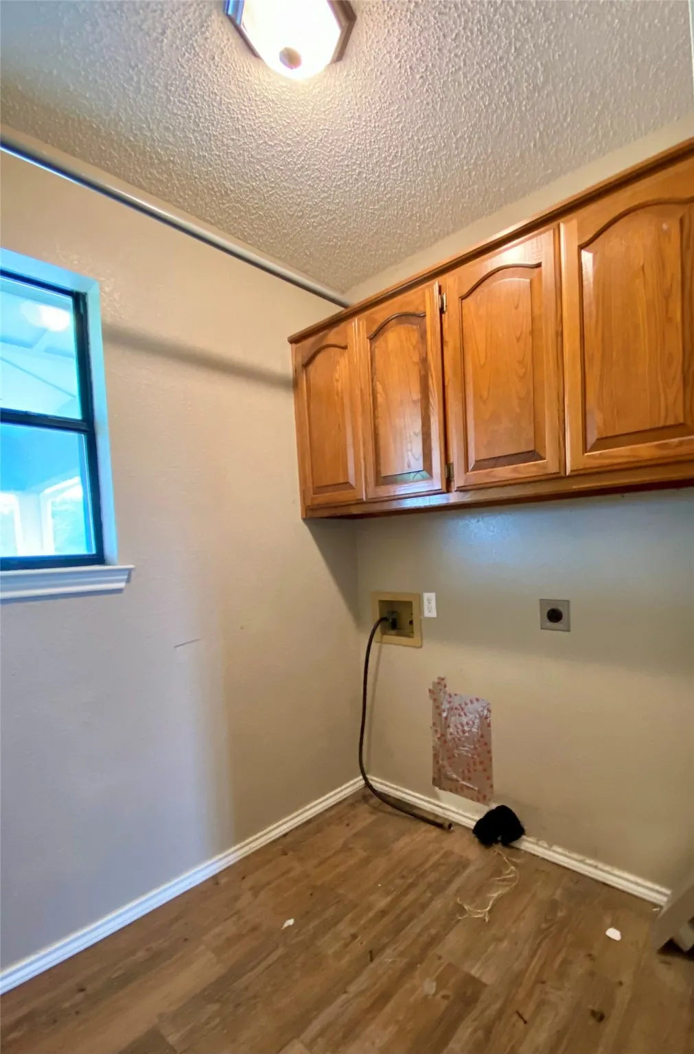 Single Family Residence For Sale in Fannin County , 218 County Road 2992, Windom, Texas 75492, 3 Bedroom, 2 Bathroom, 2 Garage spaces, 1,866 Sqft, built in 1992, Preowned, mls#20912902, Real Estate Agent in Windom, Homes For Sale in Fannin county, Homes For Sale in Windom, Realtor in Windom Texas, Real Estate Brokerage Independent Realty Texas, Luminita Cordes Realtor