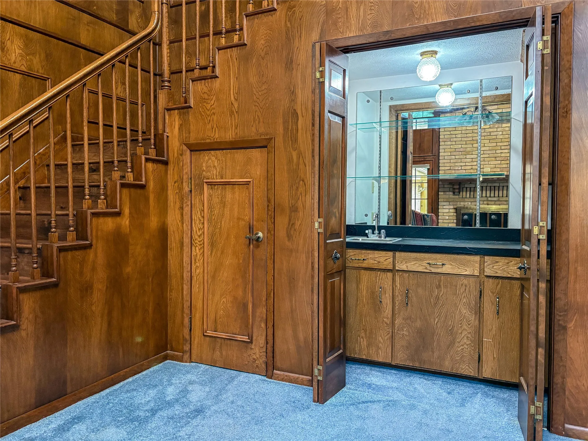 WET BAR