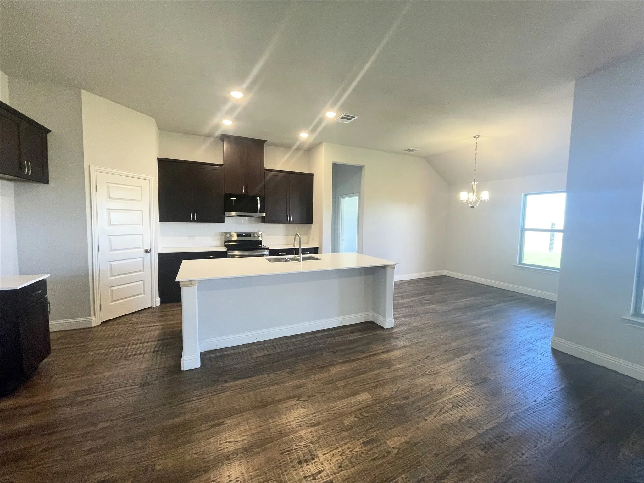 Single Family Residence For Sale in Rockwall County , 6109 Rodin Drive, Royse City, Texas 75189, 3 Bedroom, 2 Bathroom, 2 Garage spaces, 1,873 Sqft, built in 2025, New Construction - Incomplete, mls#20913130, Real Estate Agent in Royse City, Homes For Sale in Rockwall county, Homes For Sale in Royse City, Realtor in Royse City Texas, Real Estate Brokerage Independent Realty Texas, Luminita Cordes Realtor