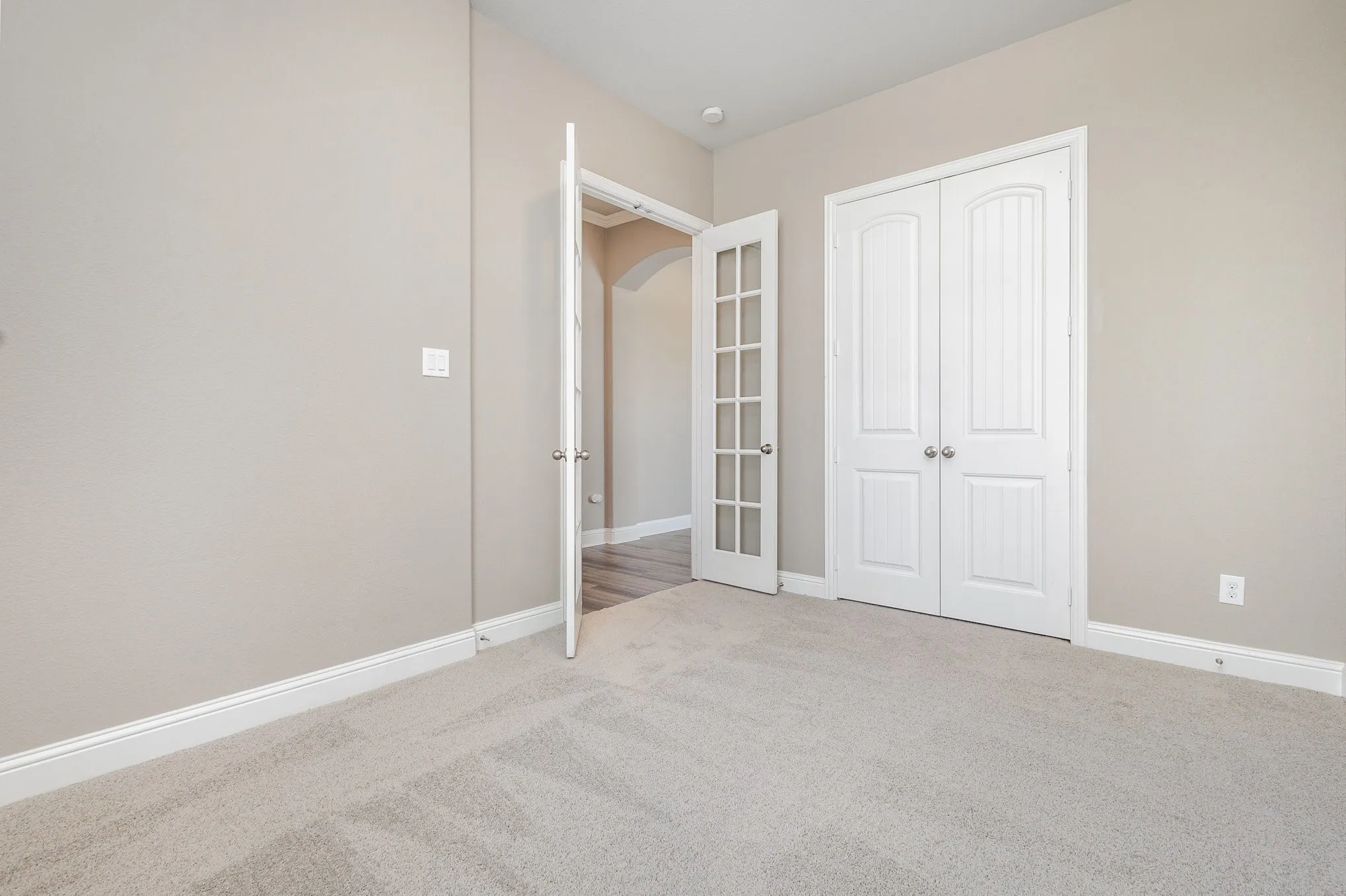 Single Family Residence For Sale in Collin County , 3933 Clear Water Lane, Nevada, Texas 75173, 4 Bedroom, 3 Bathroom, 2 Garage spaces, 2,819 Sqft, built in 2017, Preowned, mls#20913509, Real Estate Agent in Nevada, Homes For Sale in Collin county, Homes For Sale in Nevada, Realtor in Nevada Texas, Real Estate Brokerage Independent Realty Texas, Luminita Cordes Realtor