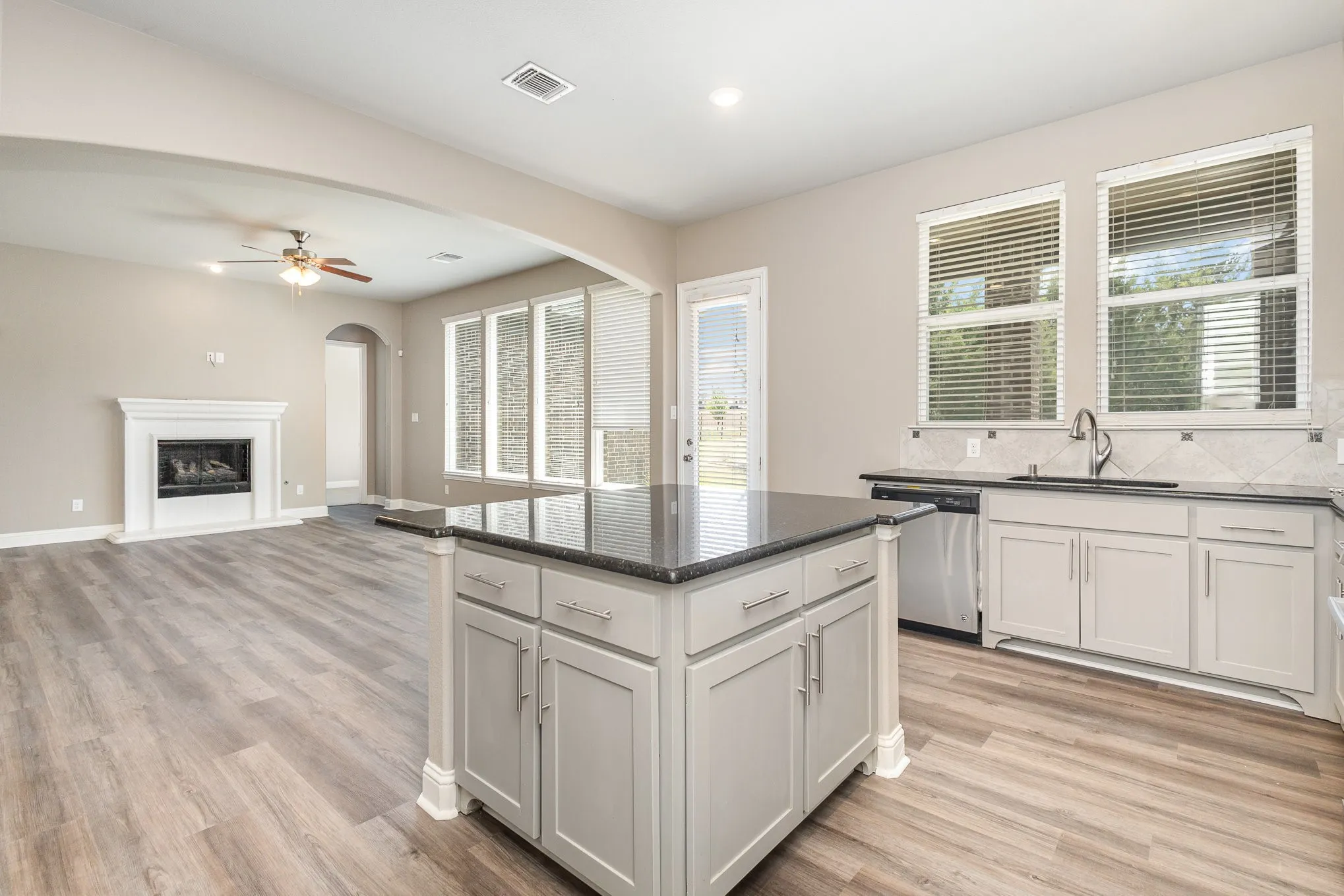 Single Family Residence For Sale in Collin County , 3933 Clear Water Lane, Nevada, Texas 75173, 4 Bedroom, 3 Bathroom, 2 Garage spaces, 2,819 Sqft, built in 2017, Preowned, mls#20913509, Real Estate Agent in Nevada, Homes For Sale in Collin county, Homes For Sale in Nevada, Realtor in Nevada Texas, Real Estate Brokerage Independent Realty Texas, Luminita Cordes Realtor