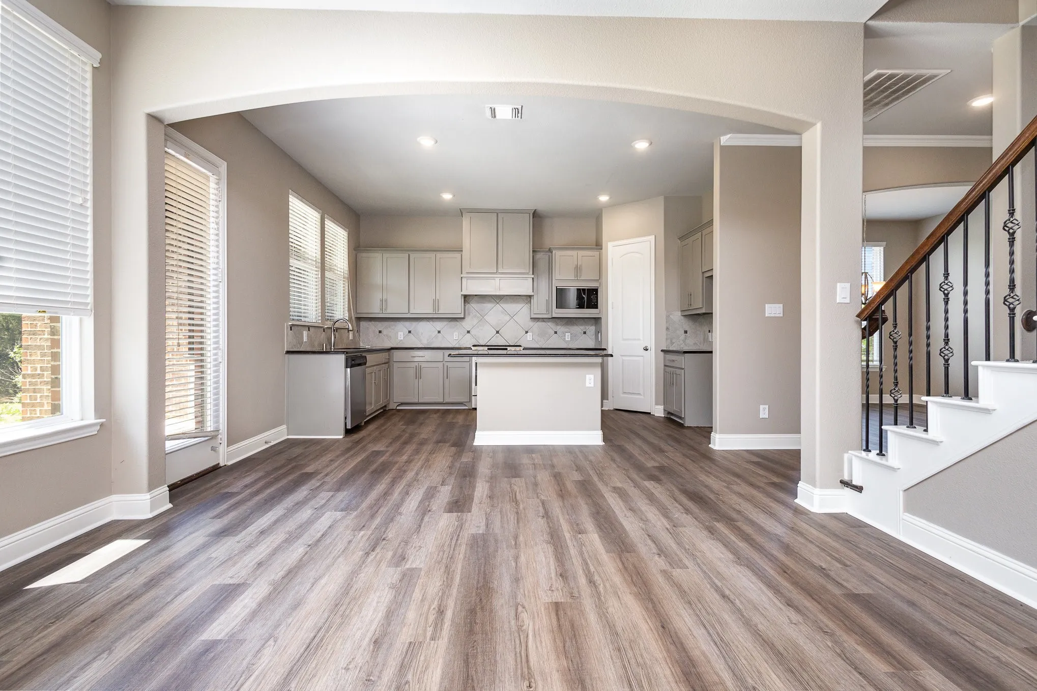 Single Family Residence For Sale in Collin County , 3933 Clear Water Lane, Nevada, Texas 75173, 4 Bedroom, 3 Bathroom, 2 Garage spaces, 2,819 Sqft, built in 2017, Preowned, mls#20913509, Real Estate Agent in Nevada, Homes For Sale in Collin county, Homes For Sale in Nevada, Realtor in Nevada Texas, Real Estate Brokerage Independent Realty Texas, Luminita Cordes Realtor