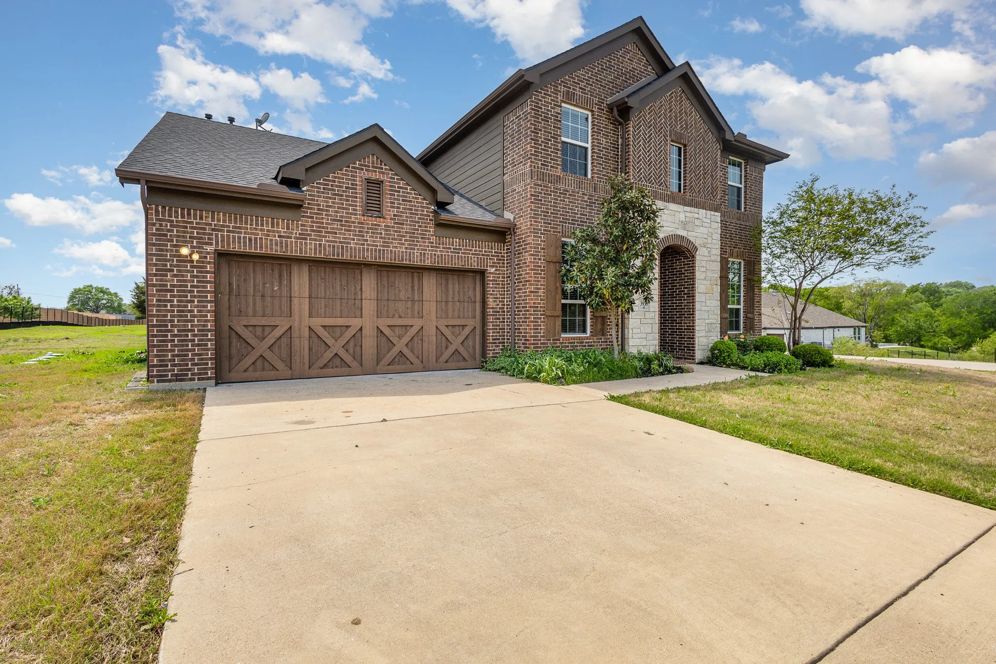 Single Family Residence For Sale in Collin County , 3933 Clear Water Lane, Nevada, Texas 75173, 4 Bedroom, 3 Bathroom, 2 Garage spaces, 2,819 Sqft, built in 2017, Preowned, mls#20913509, Real Estate Agent in Nevada, Homes For Sale in Collin county, Homes For Sale in Nevada, Realtor in Nevada Texas, Real Estate Brokerage Independent Realty Texas, Luminita Cordes Realtor