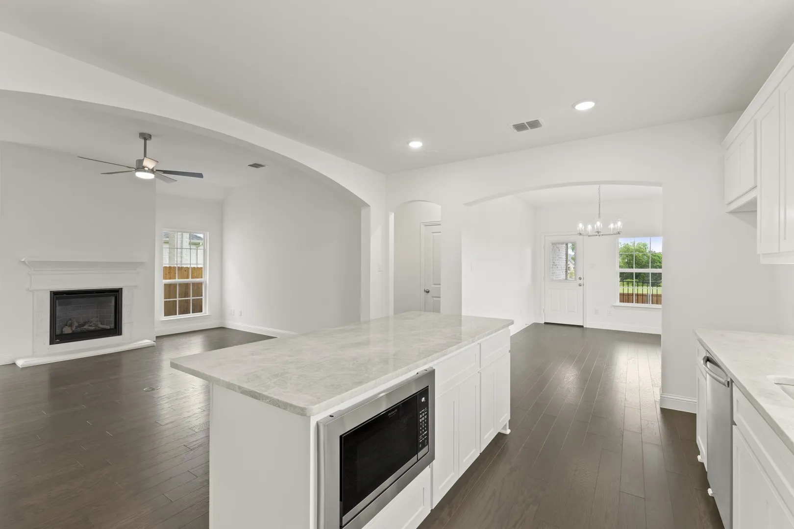 11. 12710 Meadow Glen - Kitchen (4)