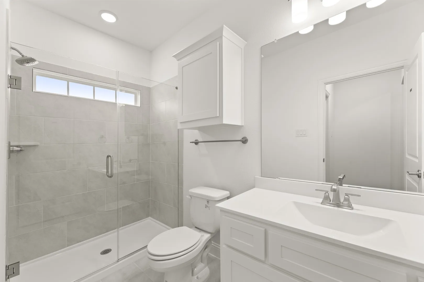24. 12710 Meadow Glen - 2ND Bath