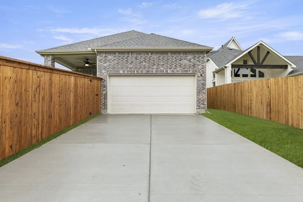 Single Family Residence For Sale in Dallas County , 12710 Meadow Glen, Rowlett, Texas 75089, 3 Bedroom, 3 Bathroom, 2 Garage spaces, 2,534 Sqft, built in 2025, New Construction - Complete, mls#20913536, Real Estate Agent in Rowlett, Homes For Sale in Dallas county, Homes For Sale in Rowlett, Realtor in Rowlett Texas, Real Estate Brokerage Independent Realty Texas, Luminita Cordes Realtor