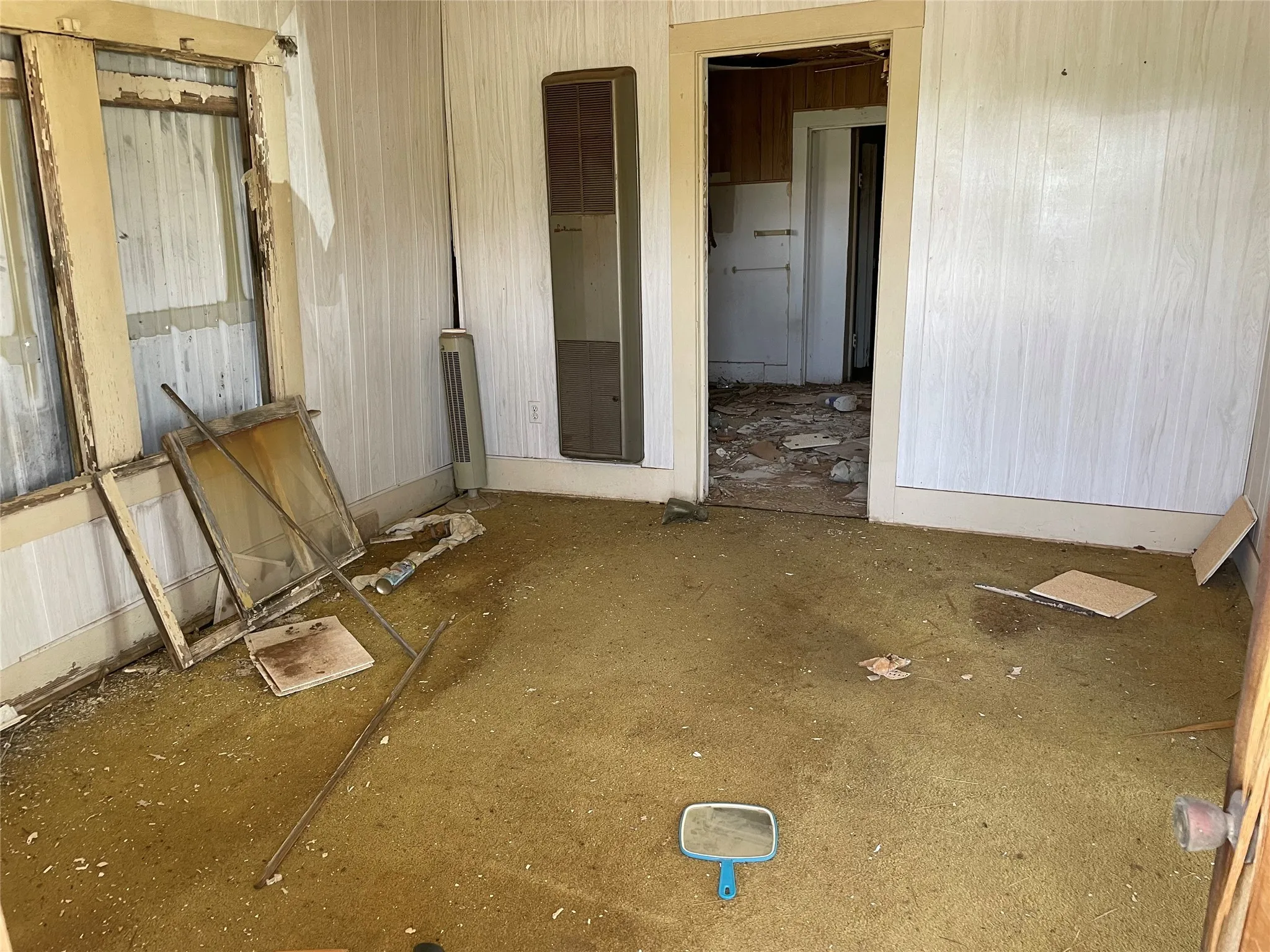 Single Family Residence For Sale in Stephens County , 816 W Elliott Street, Breckenridge, Texas 76424, 3 Bedroom, 2 Bathroom, Garage spaces, 816 Sqft, built in 0, Preowned, Price $28,000, mls#20913803, Real Estate Agent in Breckenridge, Homes For Sale in Stephens county, Homes For Sale in Breckenridge, Realtor in Breckenridge Texas, Real Estate Brokerage Independent Realty Texas, Luminita Cordes Realtor