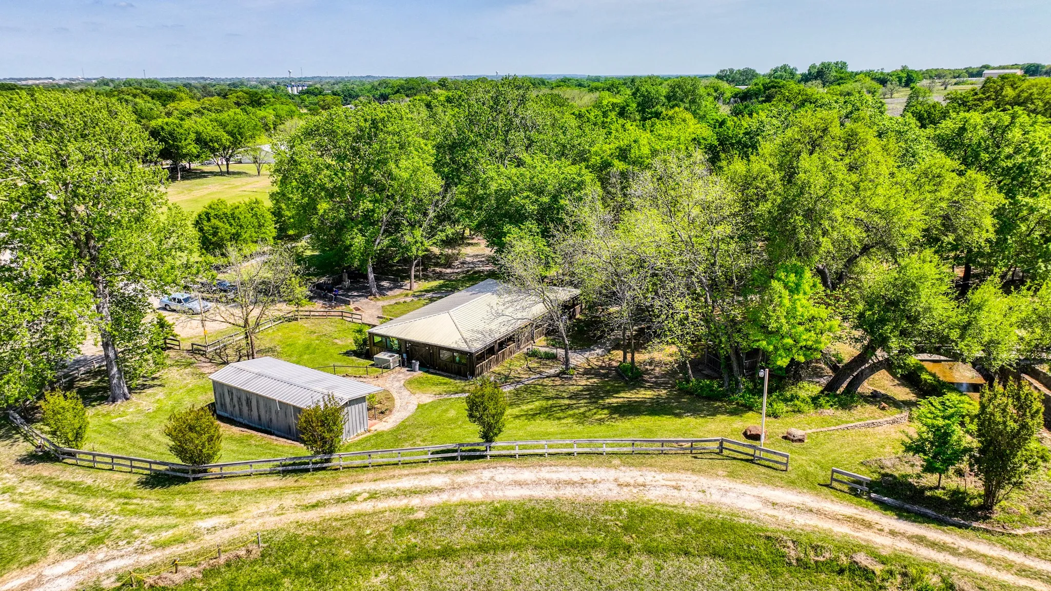 Business For Sale in Parker County , 3220 Mineral Wells Highway, Weatherford, Texas 76088, 0, 0, Garage spaces, 6,413 Sqft, built in 2010, Preowned, mls#20913348, Real Estate Agent in Weatherford, Homes For Sale in Parker county, Homes For Sale in Weatherford, Realtor in Weatherford Texas, Real Estate Brokerage Independent Realty Texas, Luminita Cordes Realtor