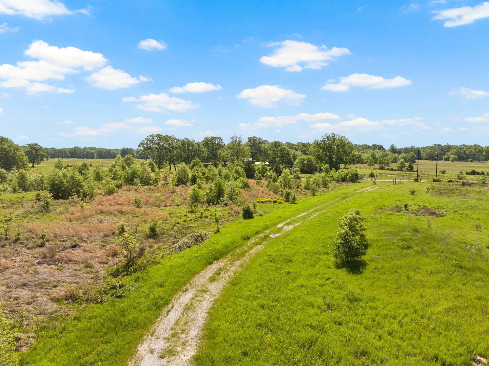 Farm For Sale in Franklin (TX) County , 2363 NW County Road 1050, Talco, Texas 75487, 0, 4 Bathroom, Garage spaces, 10,000 Sqft, built in 2022, mls#20914232, Real Estate Agent in Talco, Homes For Sale in Franklin (TX) county, Homes For Sale in Talco, Realtor in Talco Texas, Real Estate Brokerage Independent Realty Texas, Luminita Cordes Realtor