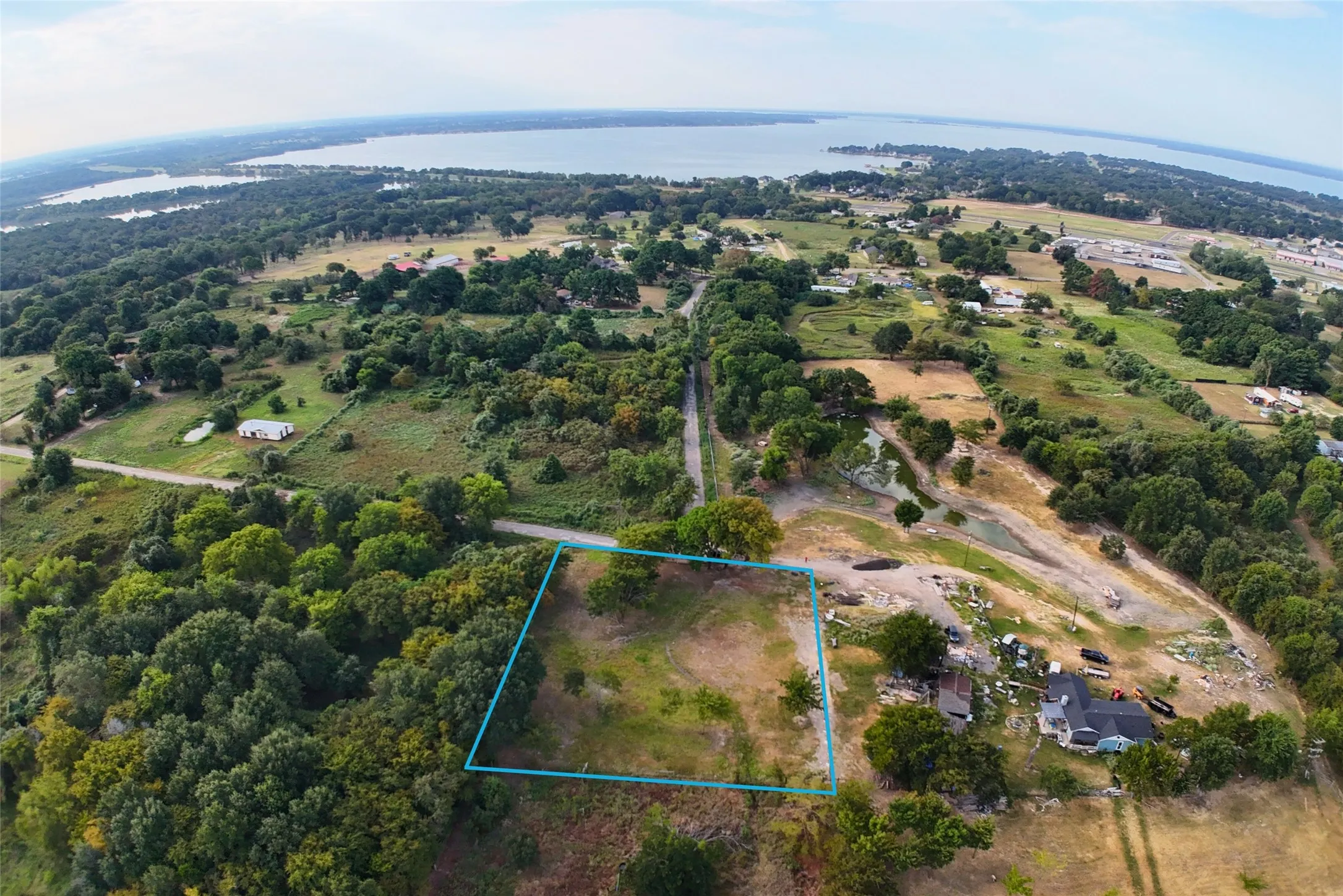 Unimproved Land For Sale in Kaufman County , 11161 Lakeside Drive, Kemp, Texas 75143, 0, 0, Garage spaces, 0 Sqft, built in 0, Price $74,000, mls#20915600, Real Estate Agent in Kemp, Homes For Sale in Kaufman county, Homes For Sale in Kemp, Realtor in Kemp Texas, Real Estate Brokerage Independent Realty Texas, Luminita Cordes Realtor