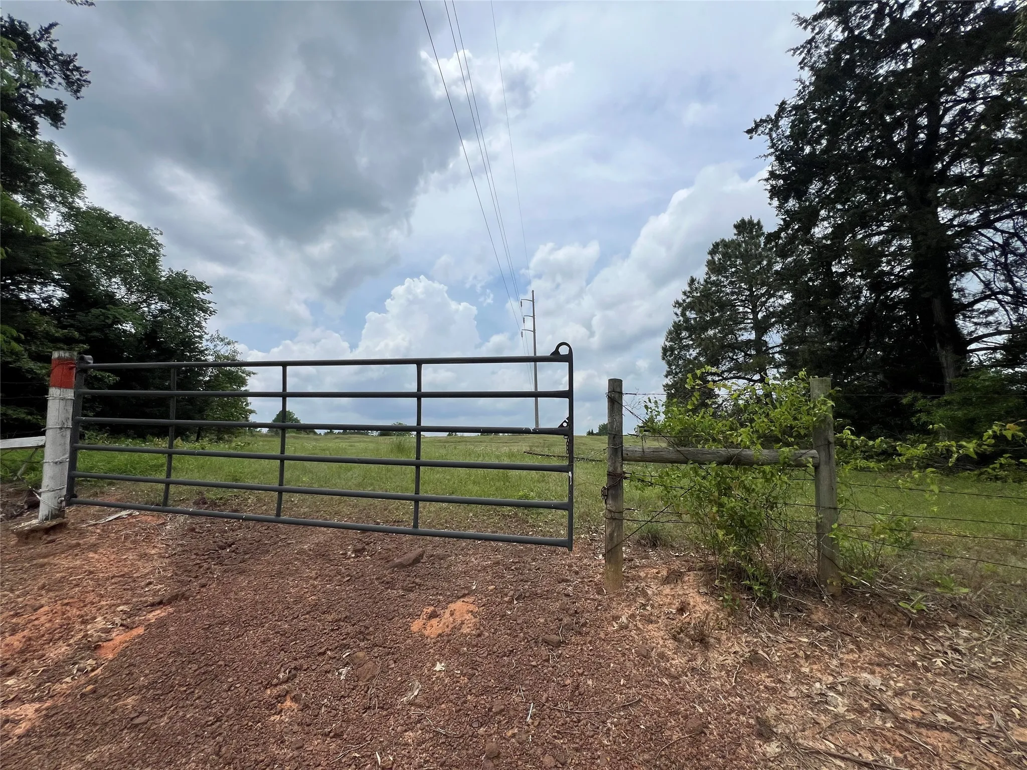 Unimproved Land For Sale in Franklin (TX) County , TBD CircleCR 4525 & 4345 Drive 4345, Mount Vernon, Texas 75457, 0, 0, Garage spaces, 0 Sqft, built in 0, mls#20905165, Real Estate Agent in Mount Vernon, Homes For Sale in Franklin (TX) county, Homes For Sale in Mount Vernon, Realtor in Mount Vernon Texas, Real Estate Brokerage Independent Realty Texas, Luminita Cordes Realtor