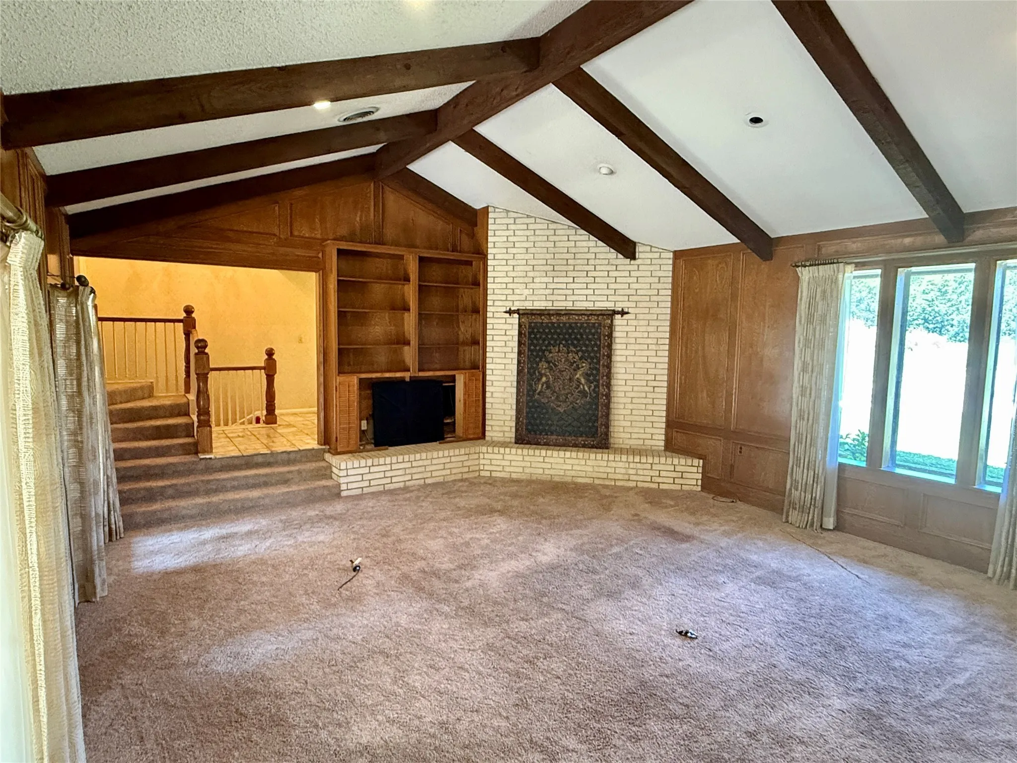Farm For Sale in Hamilton County , 998 Hwy 22 E, Hamilton, Texas 76531, 3 Bedroom, 4 Bathroom, 2 Garage spaces, 3,962 Sqft, built in 1971, Preowned, mls#20917143, Real Estate Agent in Hamilton, Homes For Sale in Hamilton county, Homes For Sale in Hamilton, Realtor in Hamilton Texas, Real Estate Brokerage Independent Realty Texas, Luminita Cordes Realtor