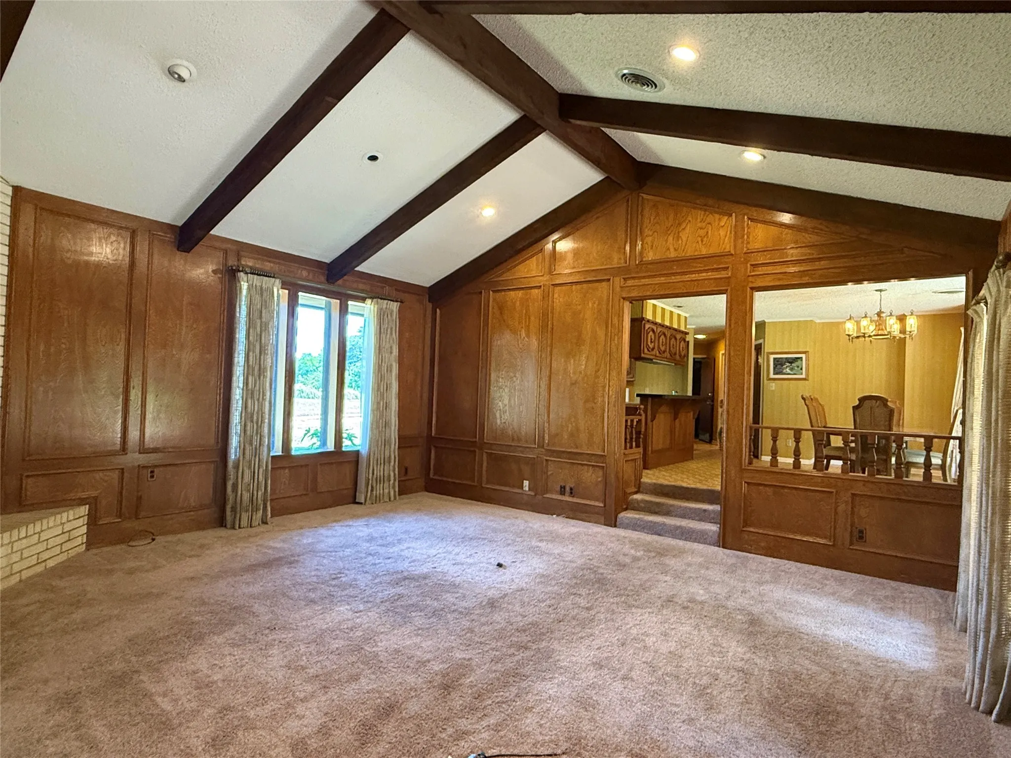 Farm For Sale in Hamilton County , 998 Hwy 22 E, Hamilton, Texas 76531, 3 Bedroom, 4 Bathroom, 2 Garage spaces, 3,962 Sqft, built in 1971, Preowned, mls#20917143, Real Estate Agent in Hamilton, Homes For Sale in Hamilton county, Homes For Sale in Hamilton, Realtor in Hamilton Texas, Real Estate Brokerage Independent Realty Texas, Luminita Cordes Realtor