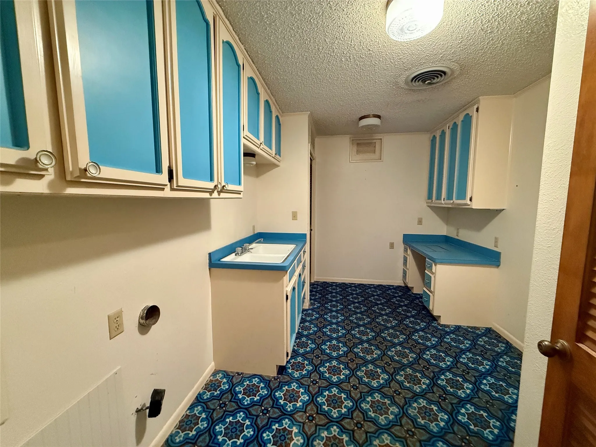 Farm For Sale in Hamilton County , 998 Hwy 22 E, Hamilton, Texas 76531, 3 Bedroom, 4 Bathroom, 2 Garage spaces, 3,962 Sqft, built in 1971, Preowned, mls#20917143, Real Estate Agent in Hamilton, Homes For Sale in Hamilton county, Homes For Sale in Hamilton, Realtor in Hamilton Texas, Real Estate Brokerage Independent Realty Texas, Luminita Cordes Realtor