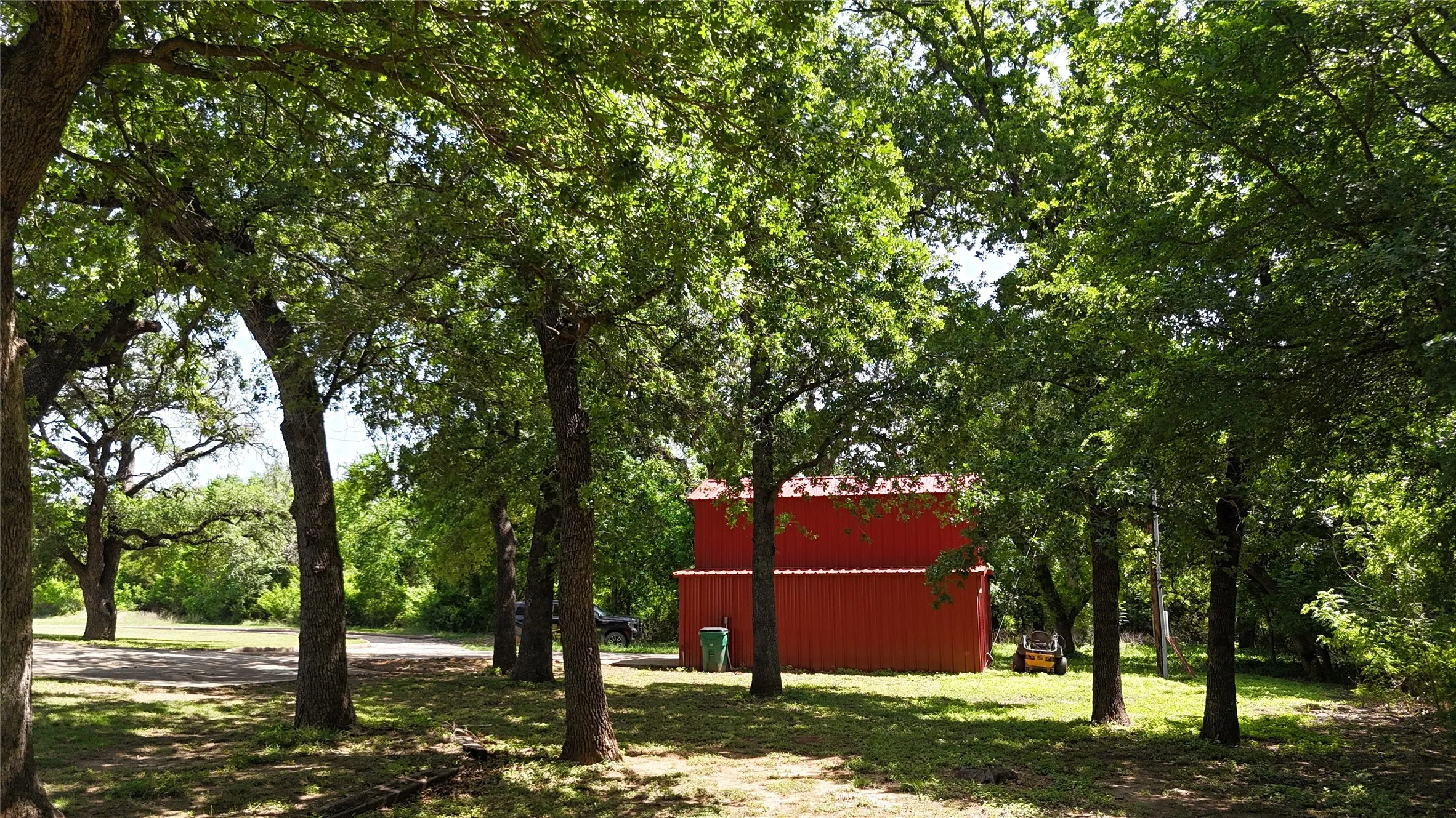 Farm For Sale in Hamilton County , 998 Hwy 22 E, Hamilton, Texas 76531, 3 Bedroom, 4 Bathroom, 2 Garage spaces, 3,962 Sqft, built in 1971, Preowned, mls#20917143, Real Estate Agent in Hamilton, Homes For Sale in Hamilton county, Homes For Sale in Hamilton, Realtor in Hamilton Texas, Real Estate Brokerage Independent Realty Texas, Luminita Cordes Realtor