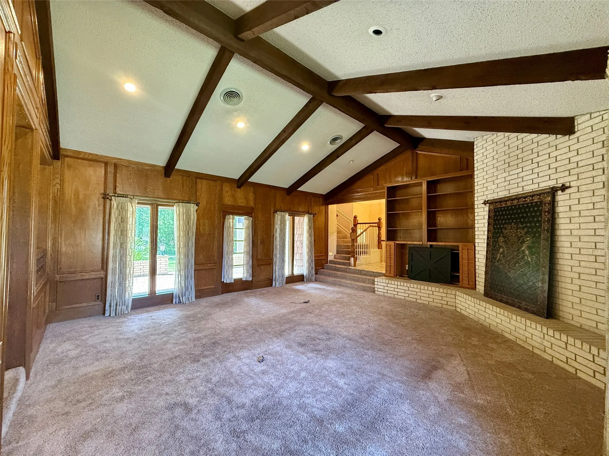 Farm For Sale in Hamilton County , 998 Hwy 22 E, Hamilton, Texas 76531, 3 Bedroom, 4 Bathroom, 2 Garage spaces, 3,962 Sqft, built in 1971, Preowned, mls#20917143, Real Estate Agent in Hamilton, Homes For Sale in Hamilton county, Homes For Sale in Hamilton, Realtor in Hamilton Texas, Real Estate Brokerage Independent Realty Texas, Luminita Cordes Realtor