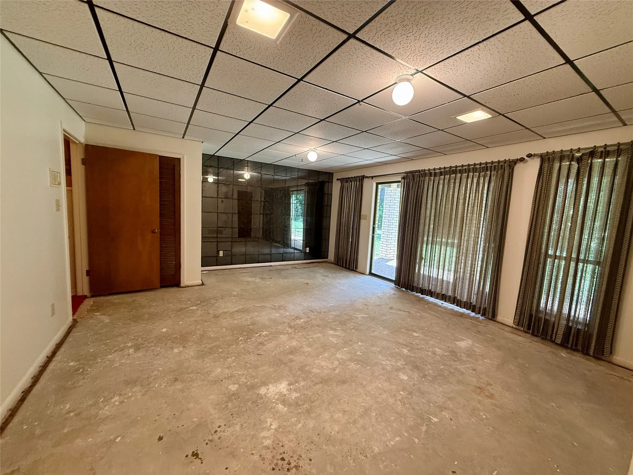 Farm For Sale in Hamilton County , 998 Hwy 22 E, Hamilton, Texas 76531, 3 Bedroom, 4 Bathroom, 2 Garage spaces, 3,962 Sqft, built in 1971, Preowned, mls#20917143, Real Estate Agent in Hamilton, Homes For Sale in Hamilton county, Homes For Sale in Hamilton, Realtor in Hamilton Texas, Real Estate Brokerage Independent Realty Texas, Luminita Cordes Realtor