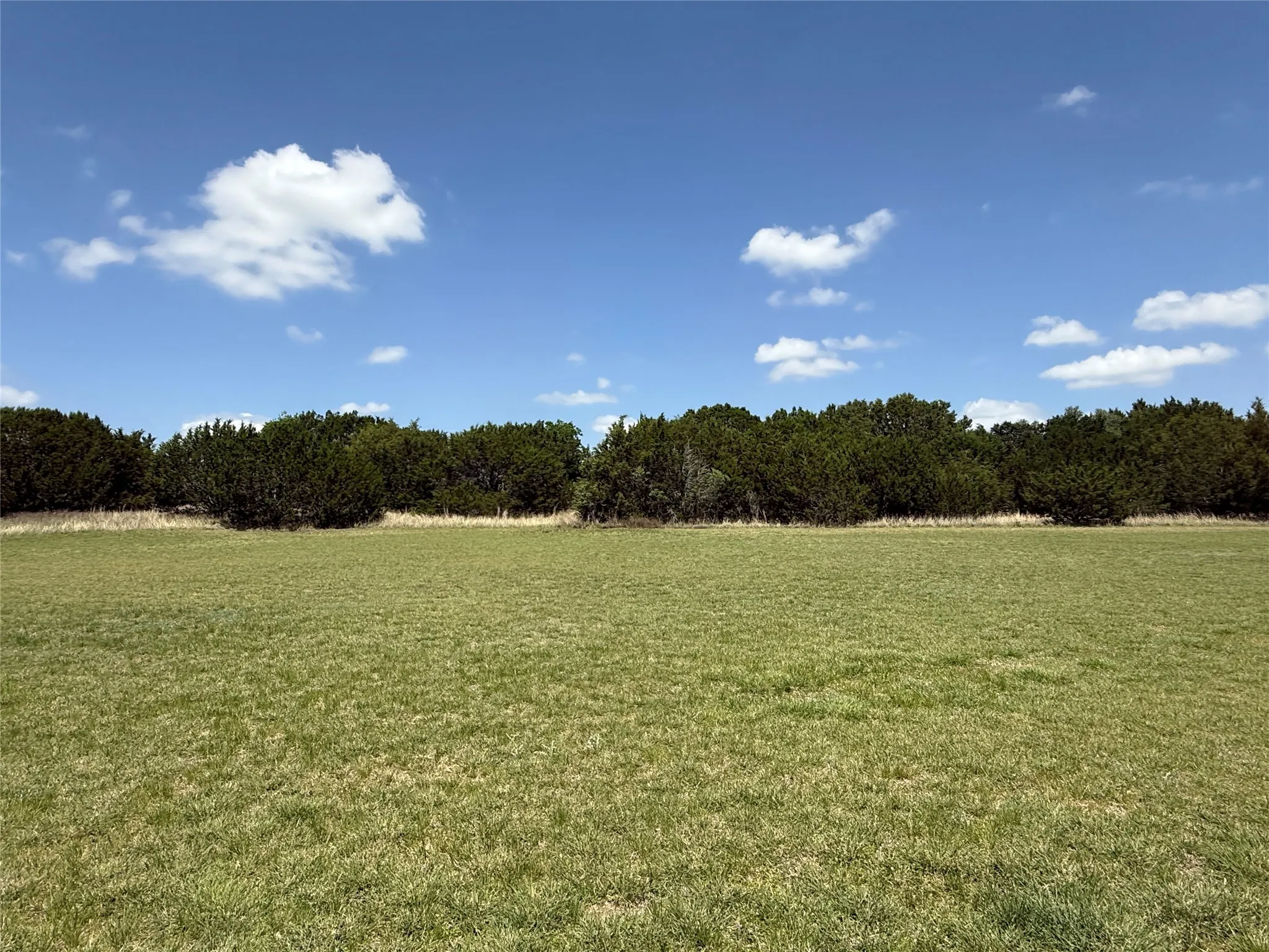 Farm For Sale in Hamilton County , 998 Hwy 22 E, Hamilton, Texas 76531, 3 Bedroom, 4 Bathroom, 2 Garage spaces, 3,962 Sqft, built in 1971, Preowned, mls#20917143, Real Estate Agent in Hamilton, Homes For Sale in Hamilton county, Homes For Sale in Hamilton, Realtor in Hamilton Texas, Real Estate Brokerage Independent Realty Texas, Luminita Cordes Realtor