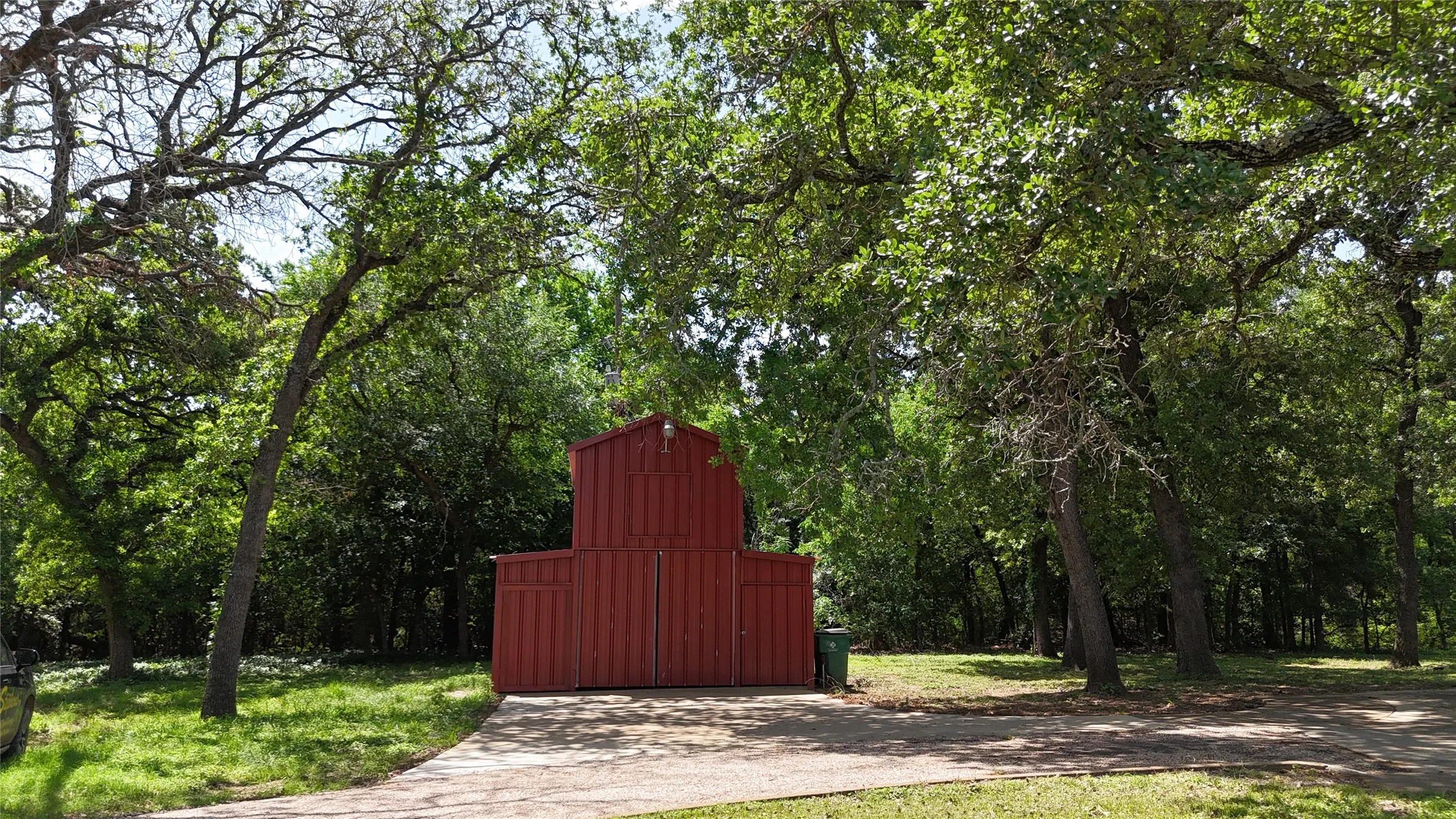 Farm For Sale in Hamilton County , 998 Hwy 22 E, Hamilton, Texas 76531, 3 Bedroom, 4 Bathroom, 2 Garage spaces, 3,962 Sqft, built in 1971, Preowned, mls#20917143, Real Estate Agent in Hamilton, Homes For Sale in Hamilton county, Homes For Sale in Hamilton, Realtor in Hamilton Texas, Real Estate Brokerage Independent Realty Texas, Luminita Cordes Realtor