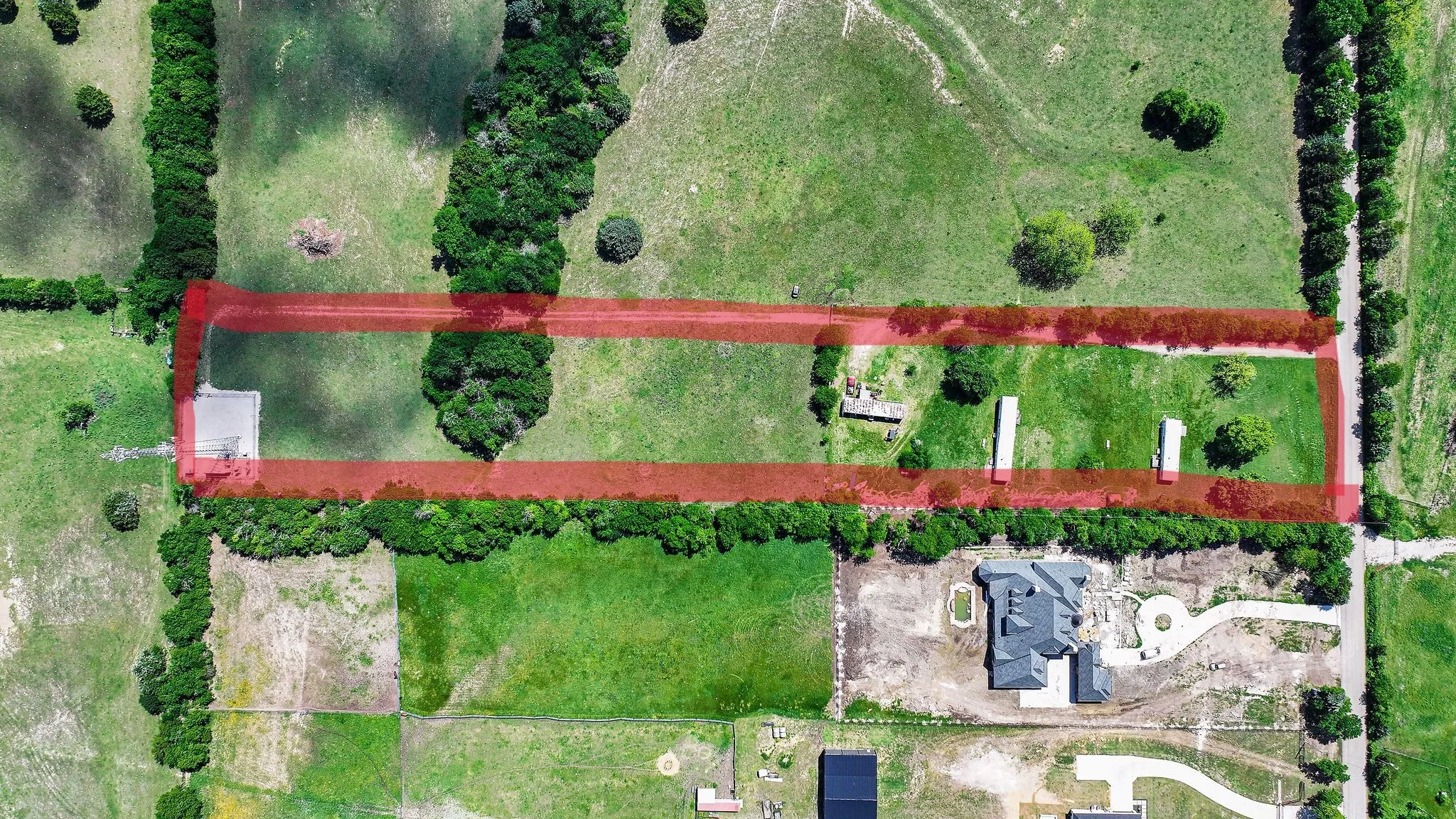 Mobile Home For Sale in Ellis County , 3291 Plainview Road, Midlothian, Texas 76065, 3 Bedroom, 2 Bathroom, Garage spaces, 4,000 Sqft, built in 1980, Preowned, mls#20917834, Real Estate Agent in Midlothian, Homes For Sale in Ellis county, Homes For Sale in Midlothian, Realtor in Midlothian Texas, Real Estate Brokerage Independent Realty Texas, Luminita Cordes Realtor