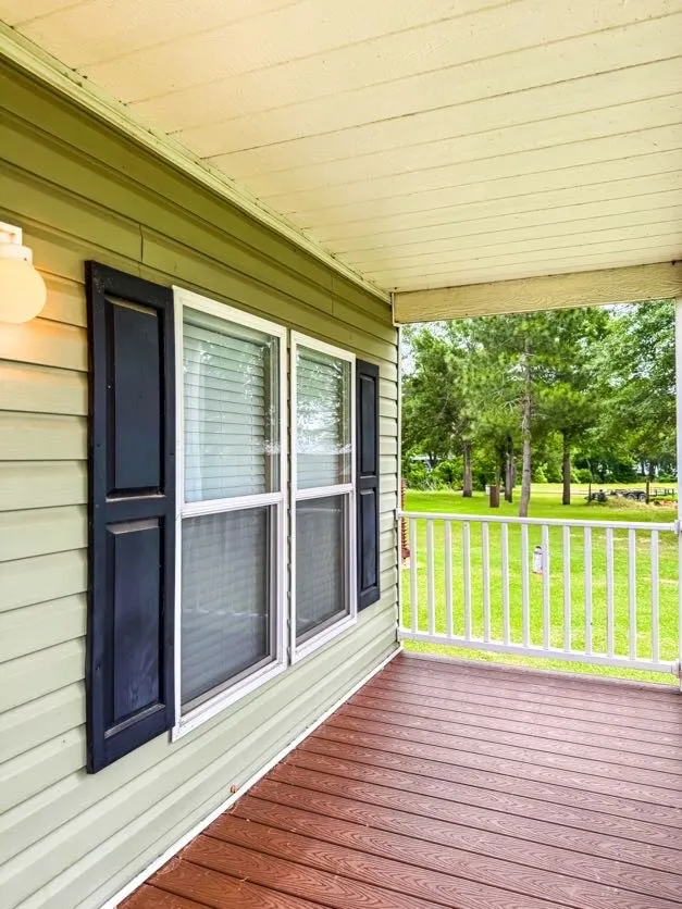 Mobile Home For Sale in Limestone County , TBD County Road 891, Jewett, Texas 75846, 1 Bedroom, 1 Bathroom, Garage spaces, 736 Sqft, built in 2020, mls#20920254, Real Estate Agent in Jewett, Homes For Sale in Limestone county, Homes For Sale in Jewett, Realtor in Jewett Texas, Real Estate Brokerage Independent Realty Texas, Luminita Cordes Realtor